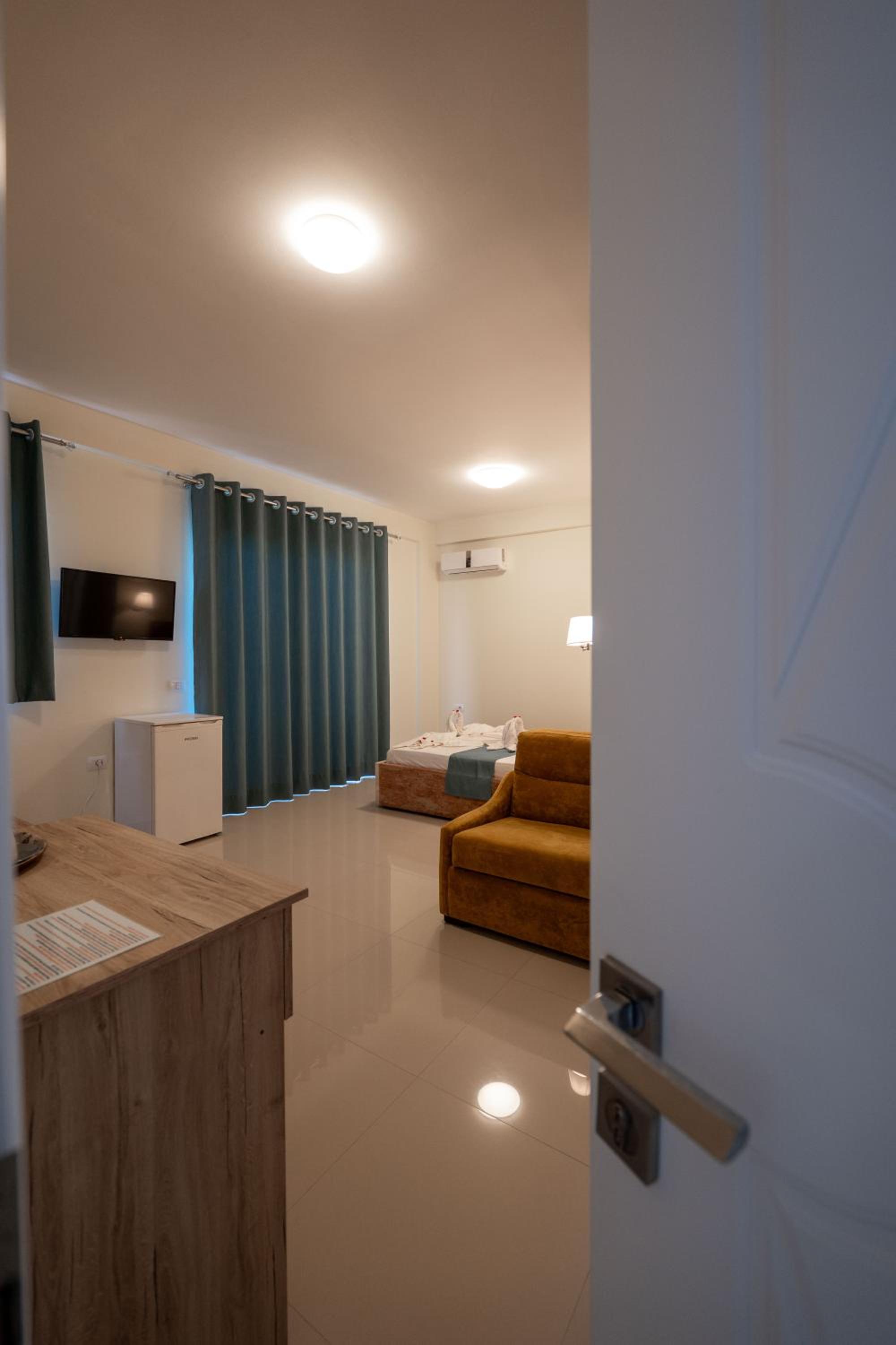 Standard Quadruple Room with Balcony