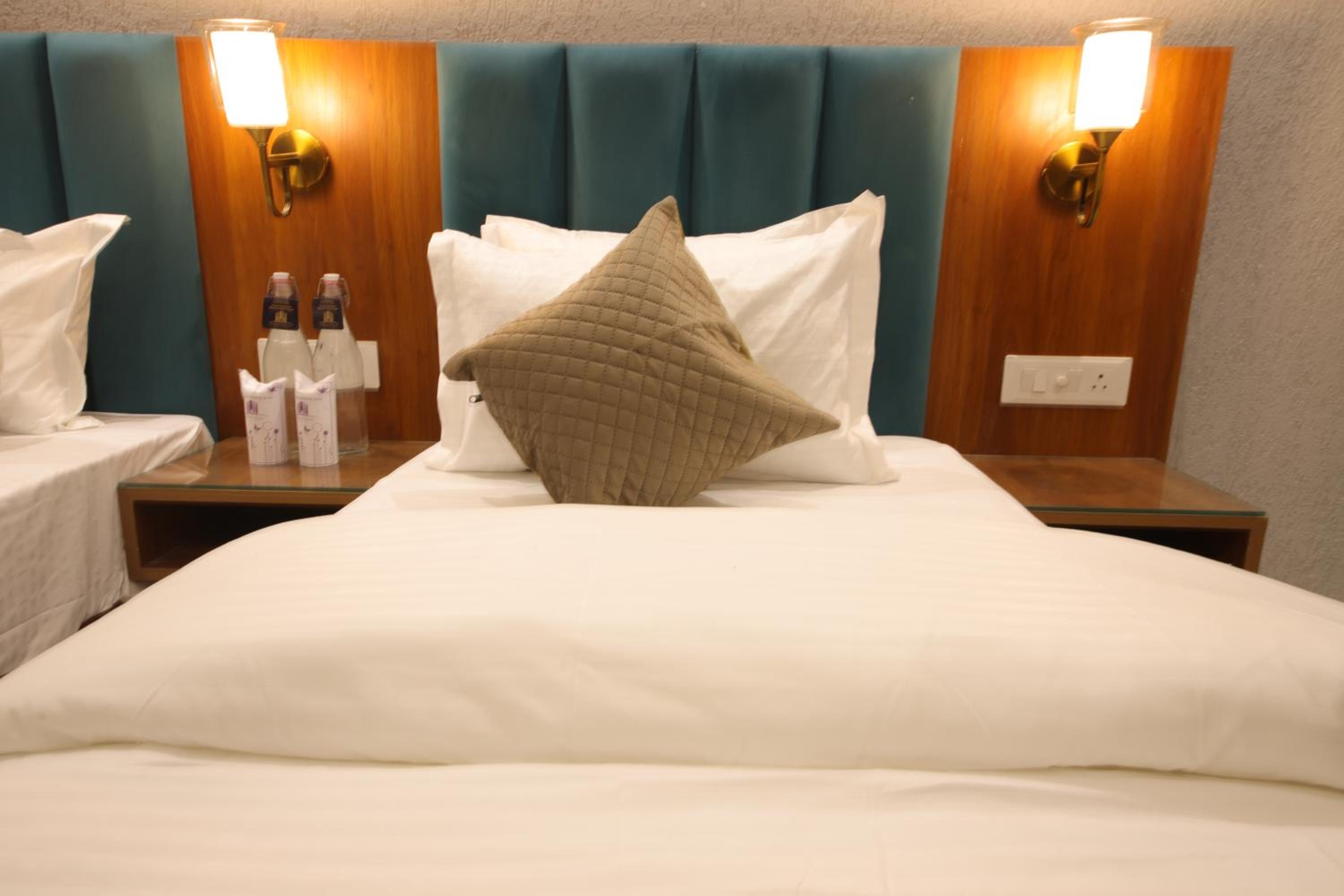 Deluxe Triple Room photo 3