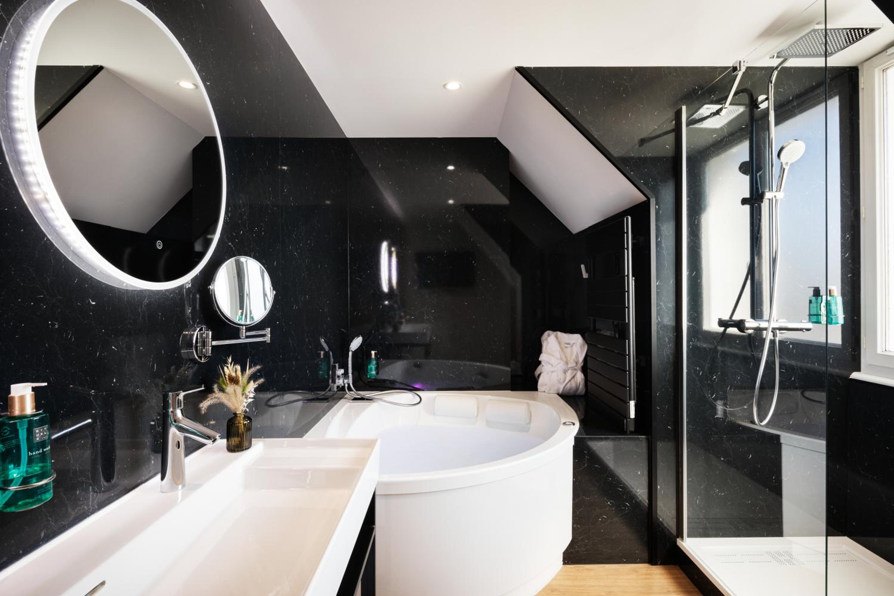 Prestige Suite photo 3