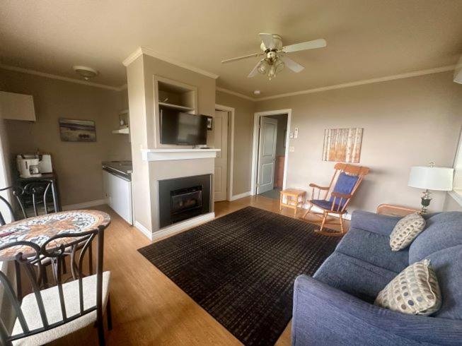 One-Bedroom Cottage