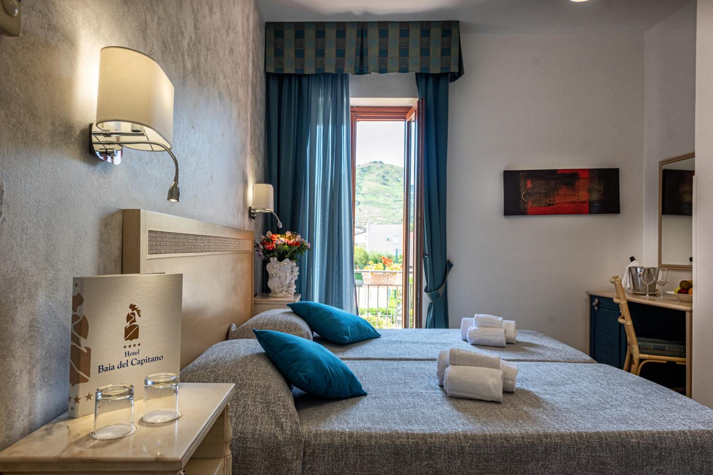 Superior Double or Twin Room with Garden View - Photo 8