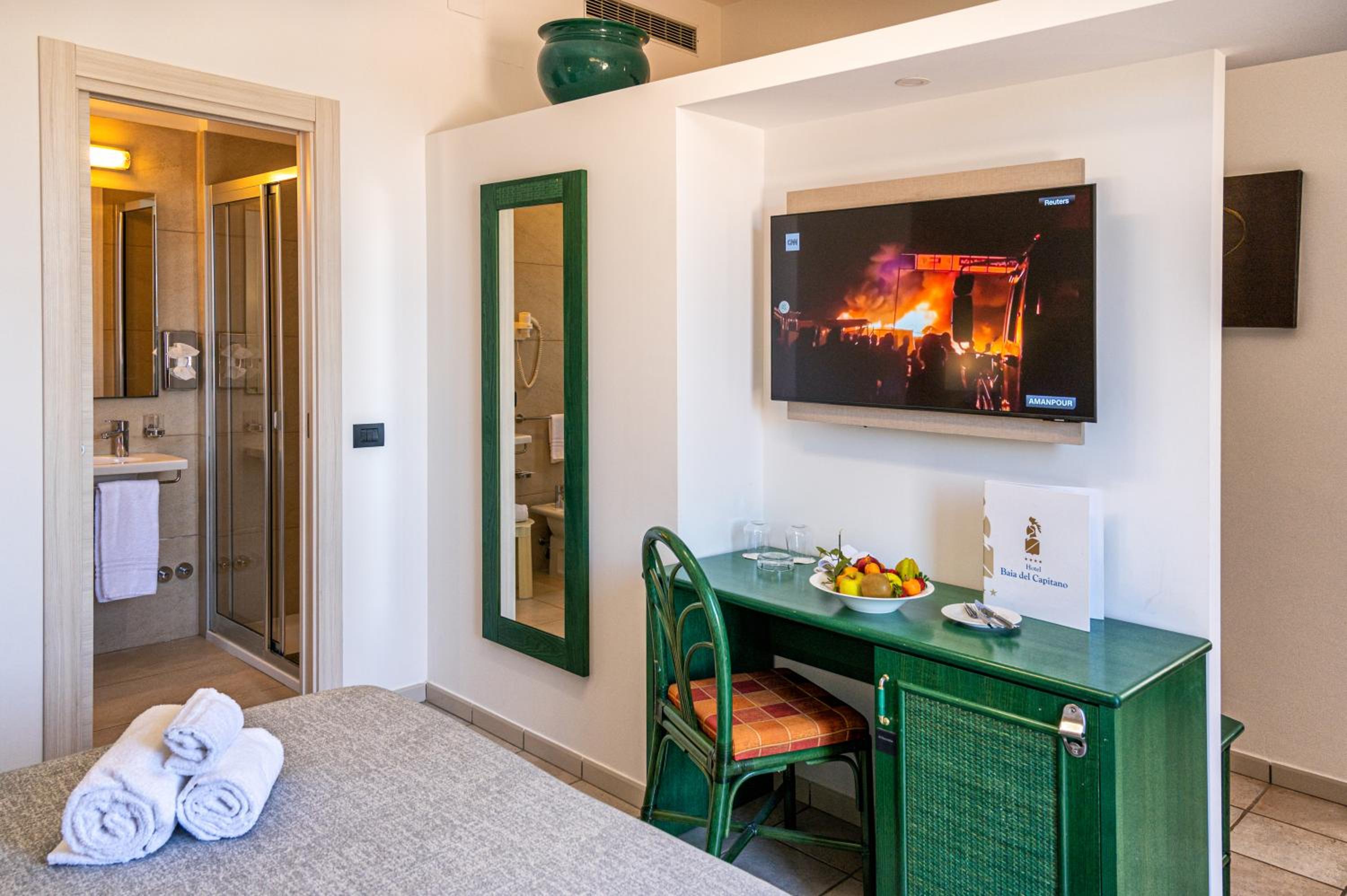 Superior Double or Twin Room with Garden View - Photo 7