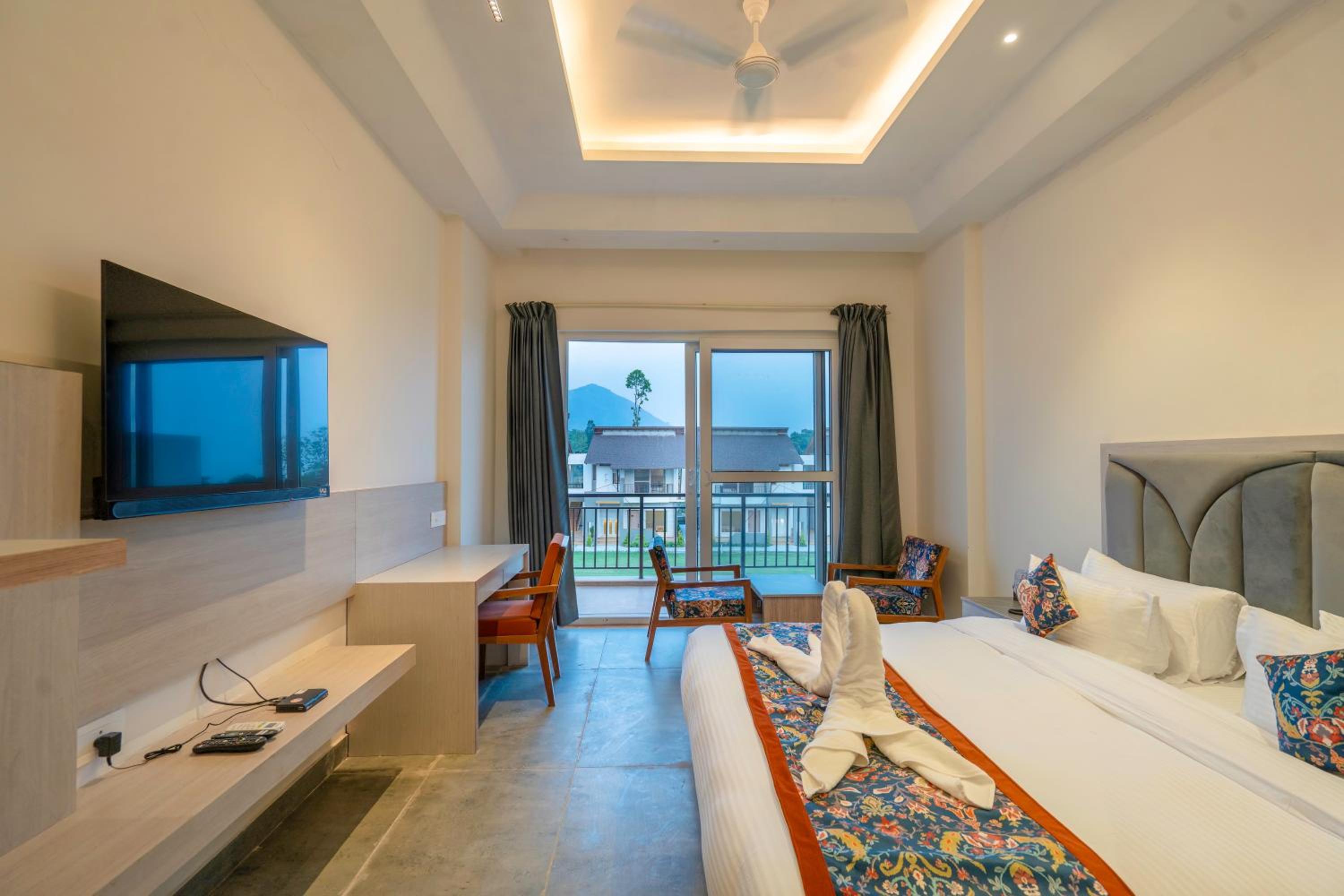 Deluxe Double Room with Balcony