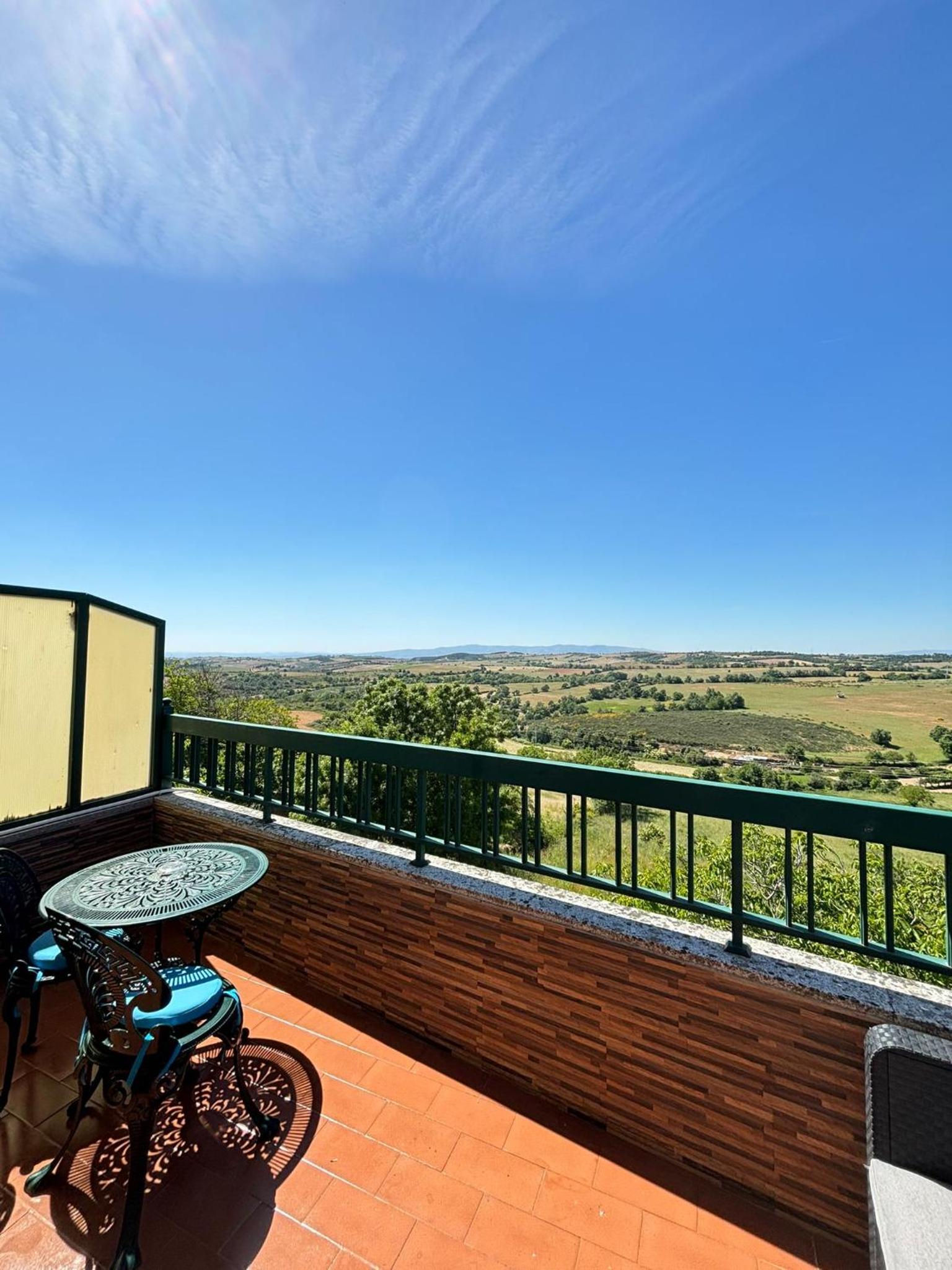 Double Room with Balcony - Photo 5