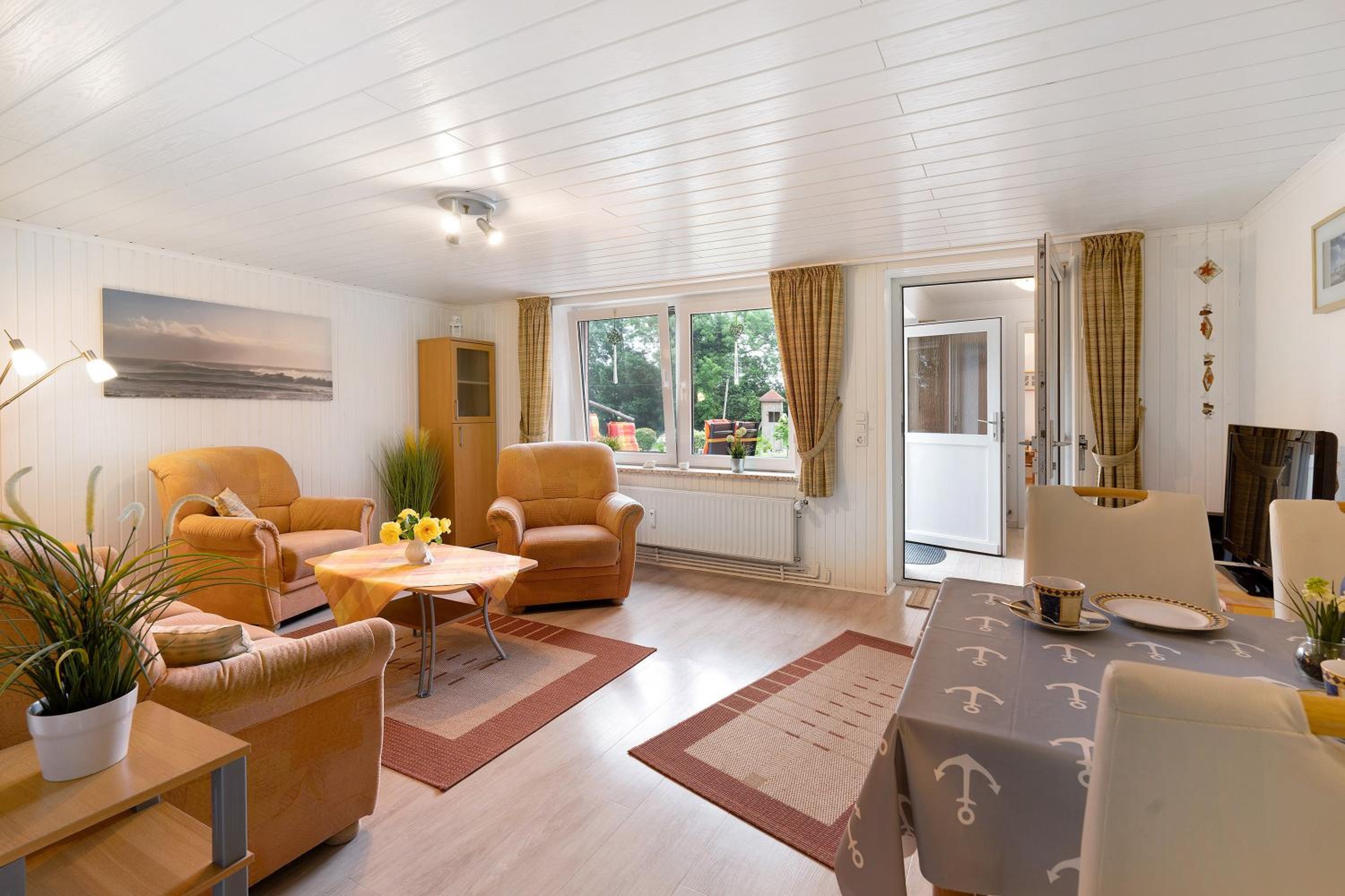 Two-Bedroom Deluxe Apartment with Garden View