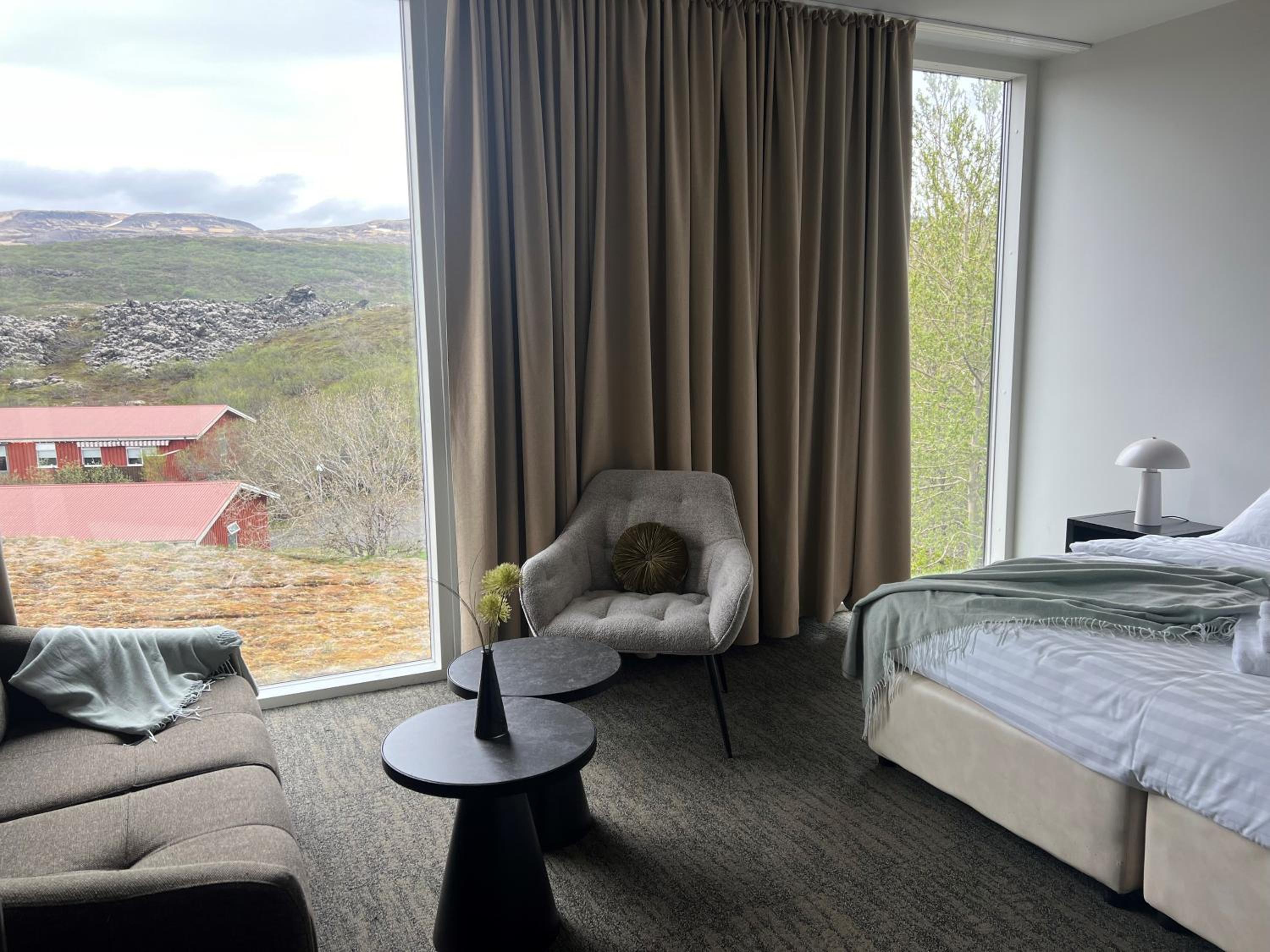 Double Room with Mountain View - Photo 12
