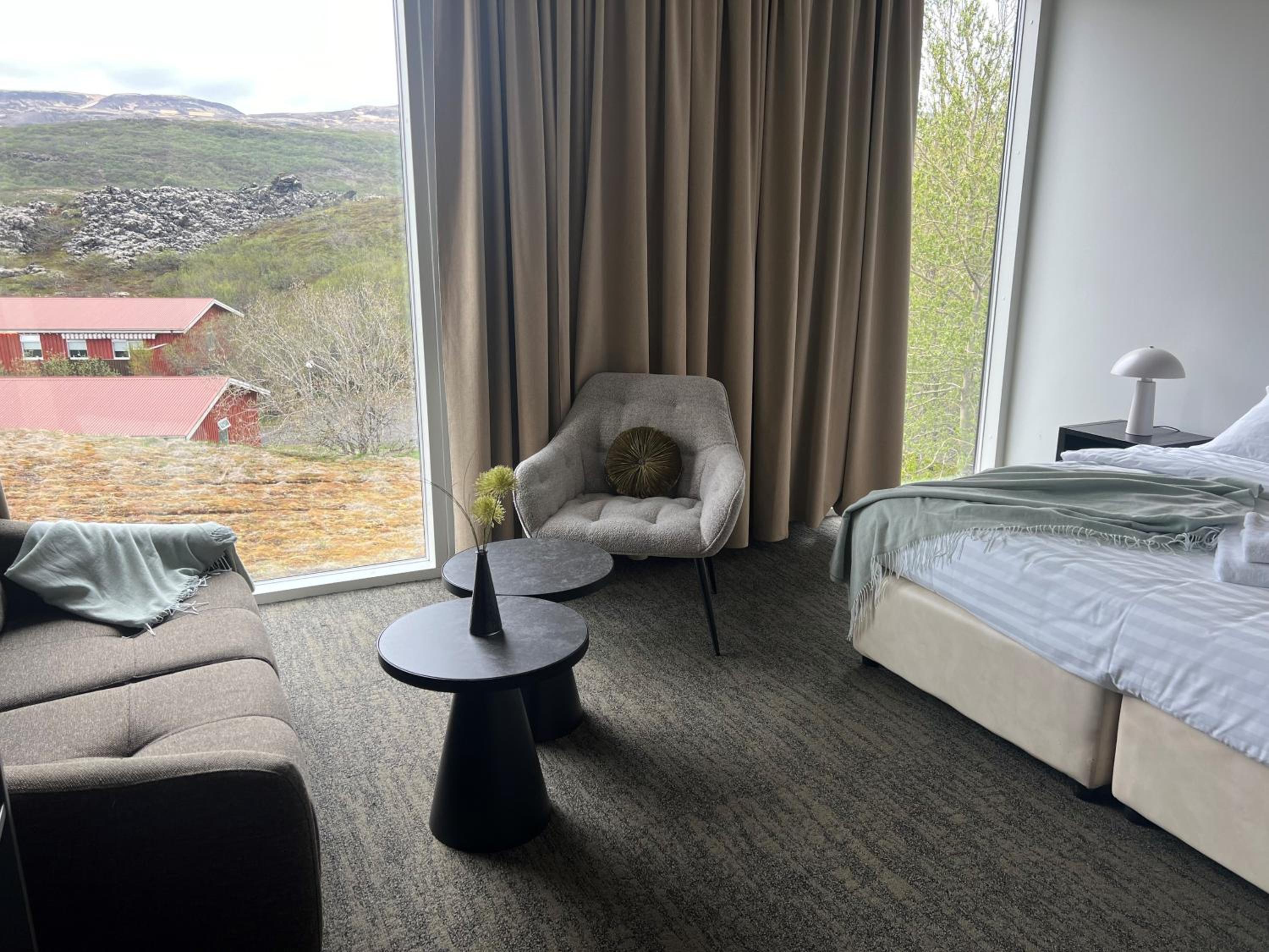 Double Room with Mountain View - Photo 13