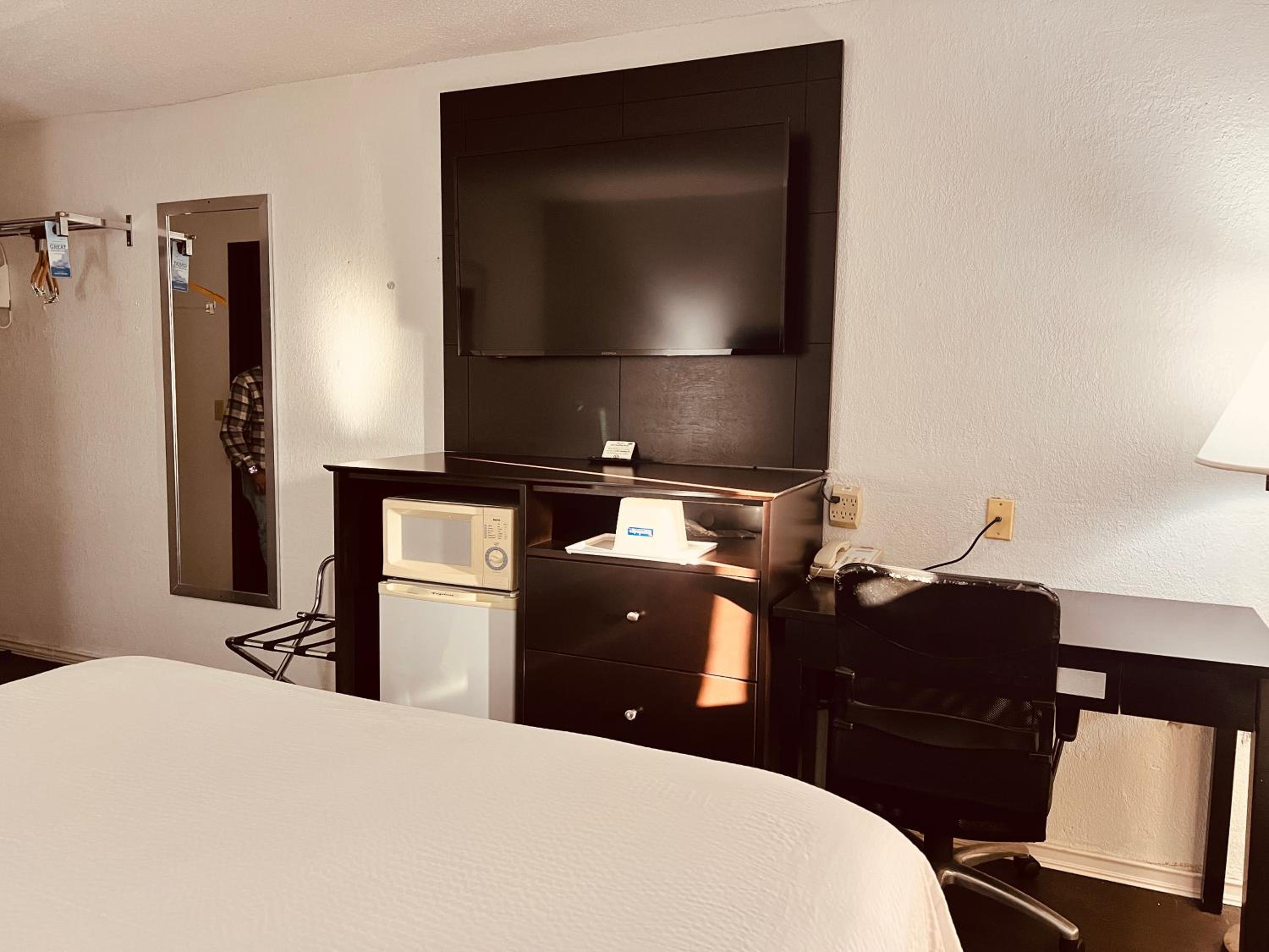 King Room- Non-Smoking - Photo 15