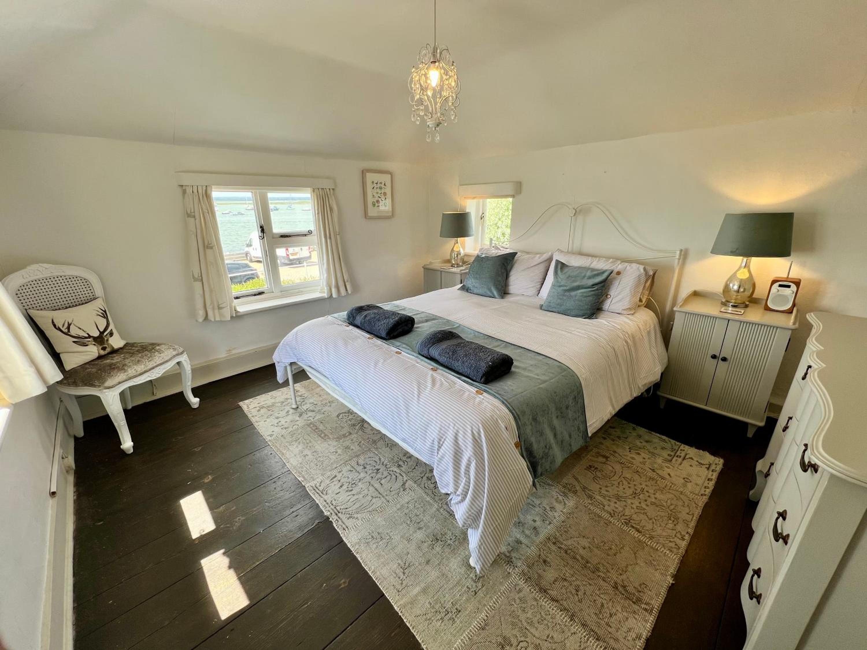 Two-Bedroom House photo 2