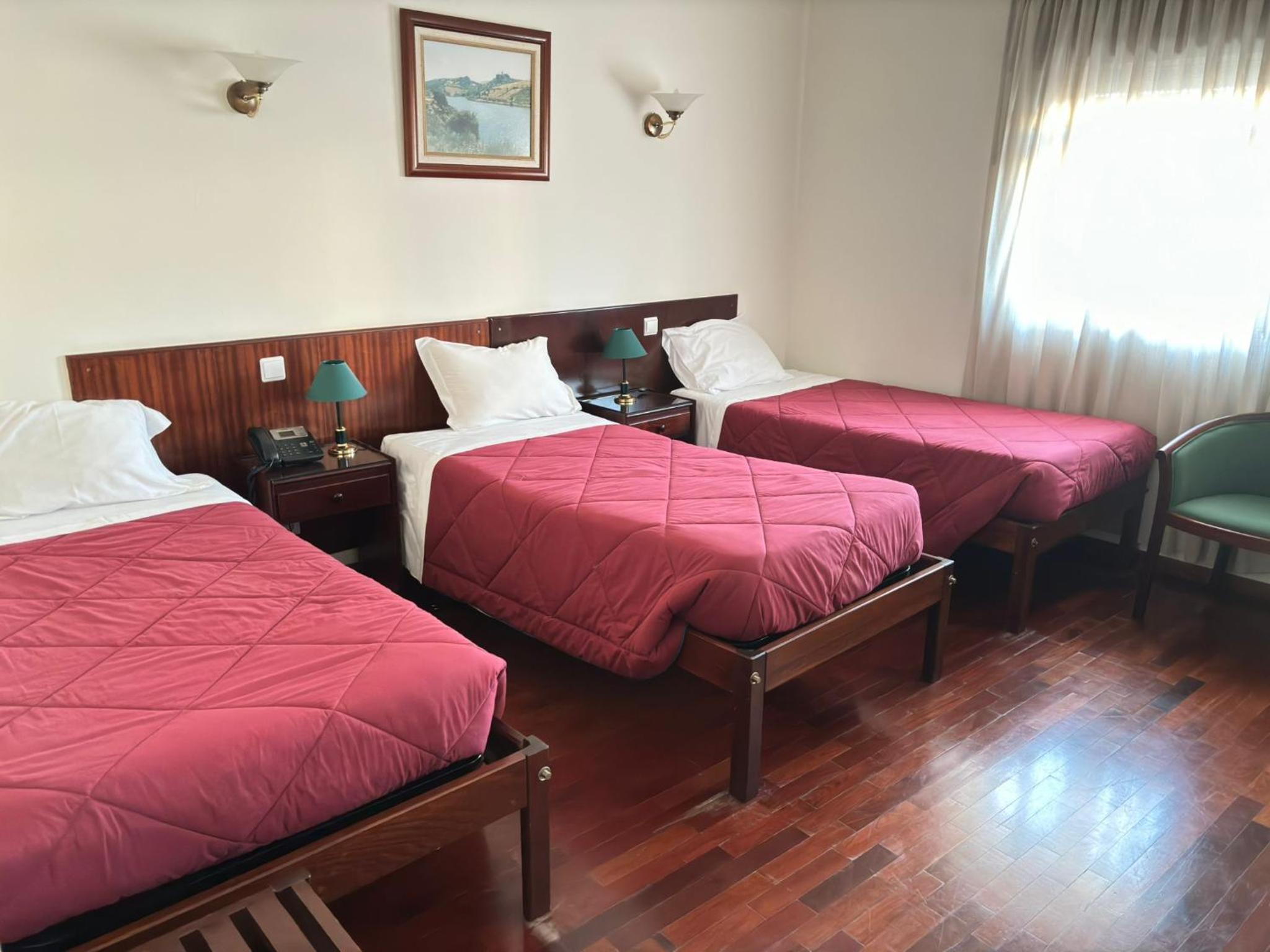 Basic Triple Room - Photo 1