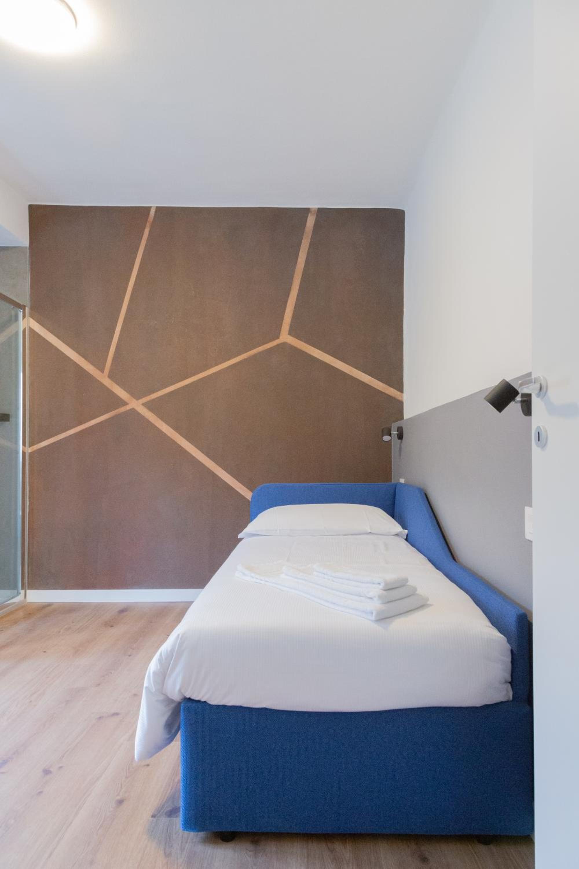 Single Room photo 2
