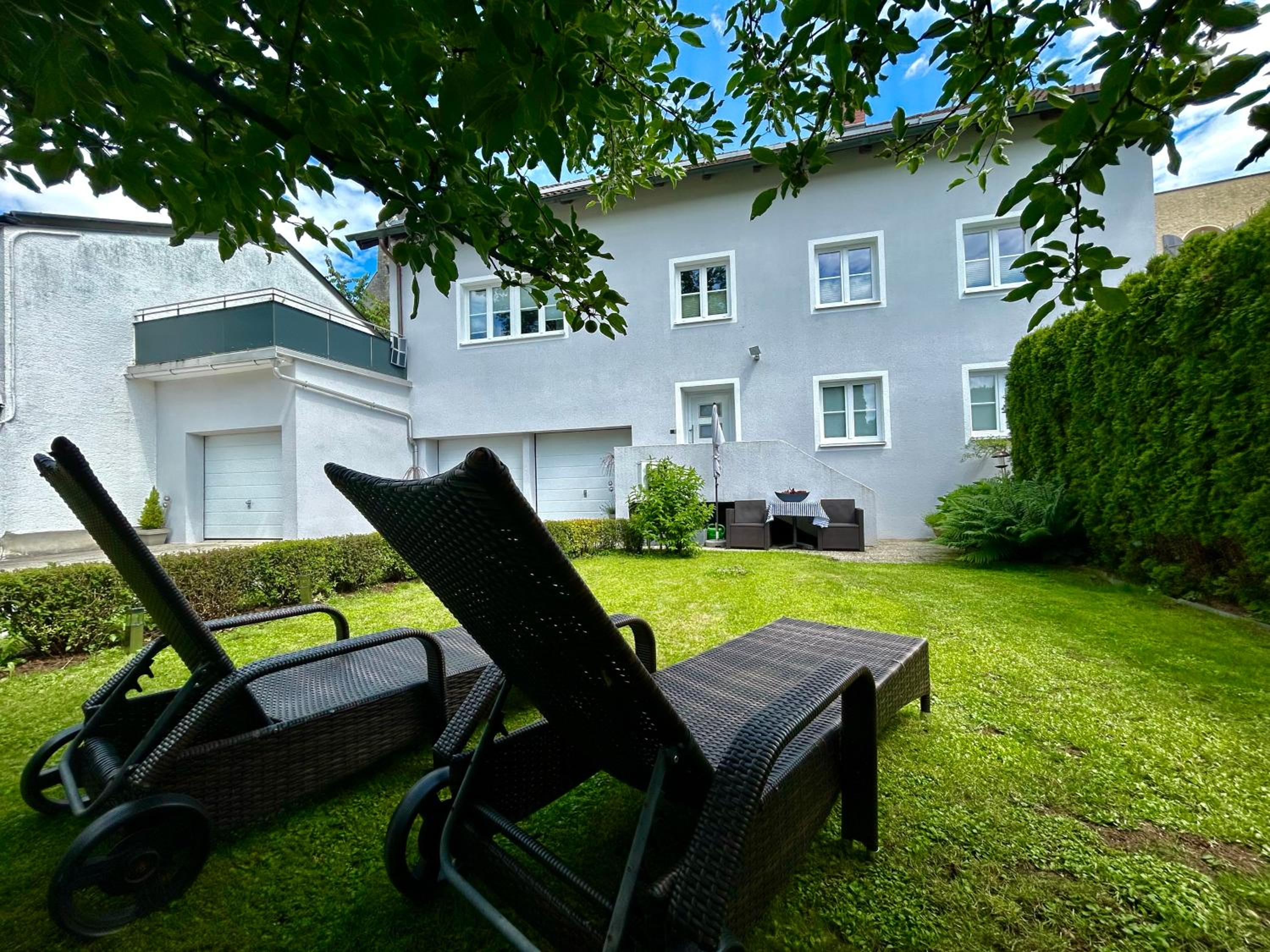 Two-Bedroom Apartment - Photo 4