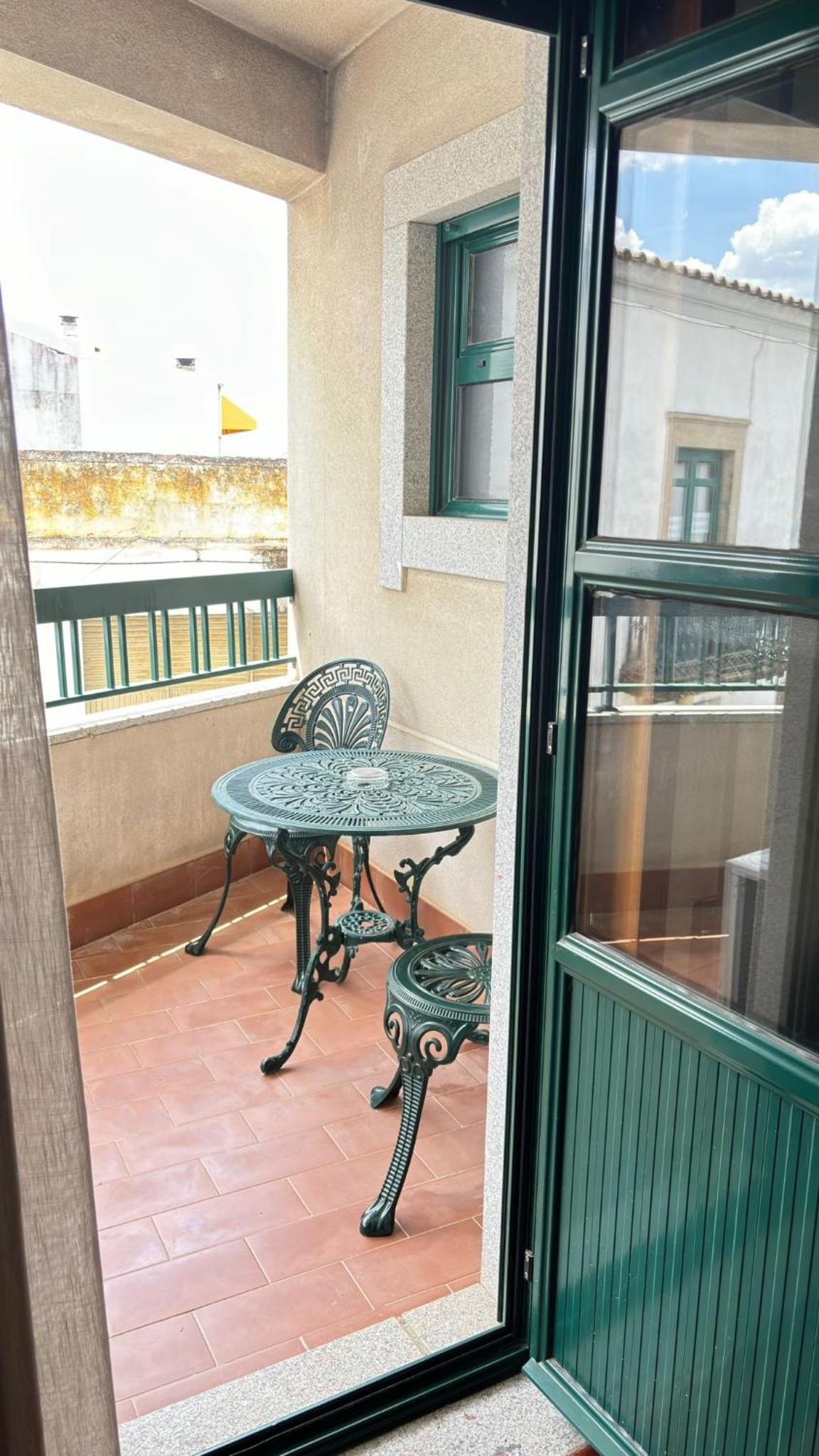 Twin Room - Disability Access - Photo 2