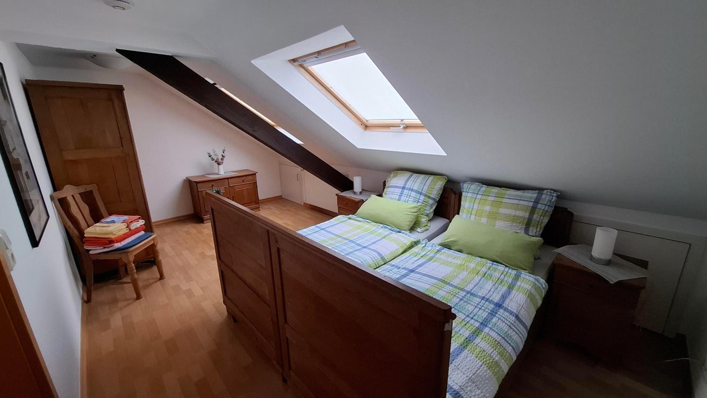 One-Bedroom Apartment with Shower photo 1