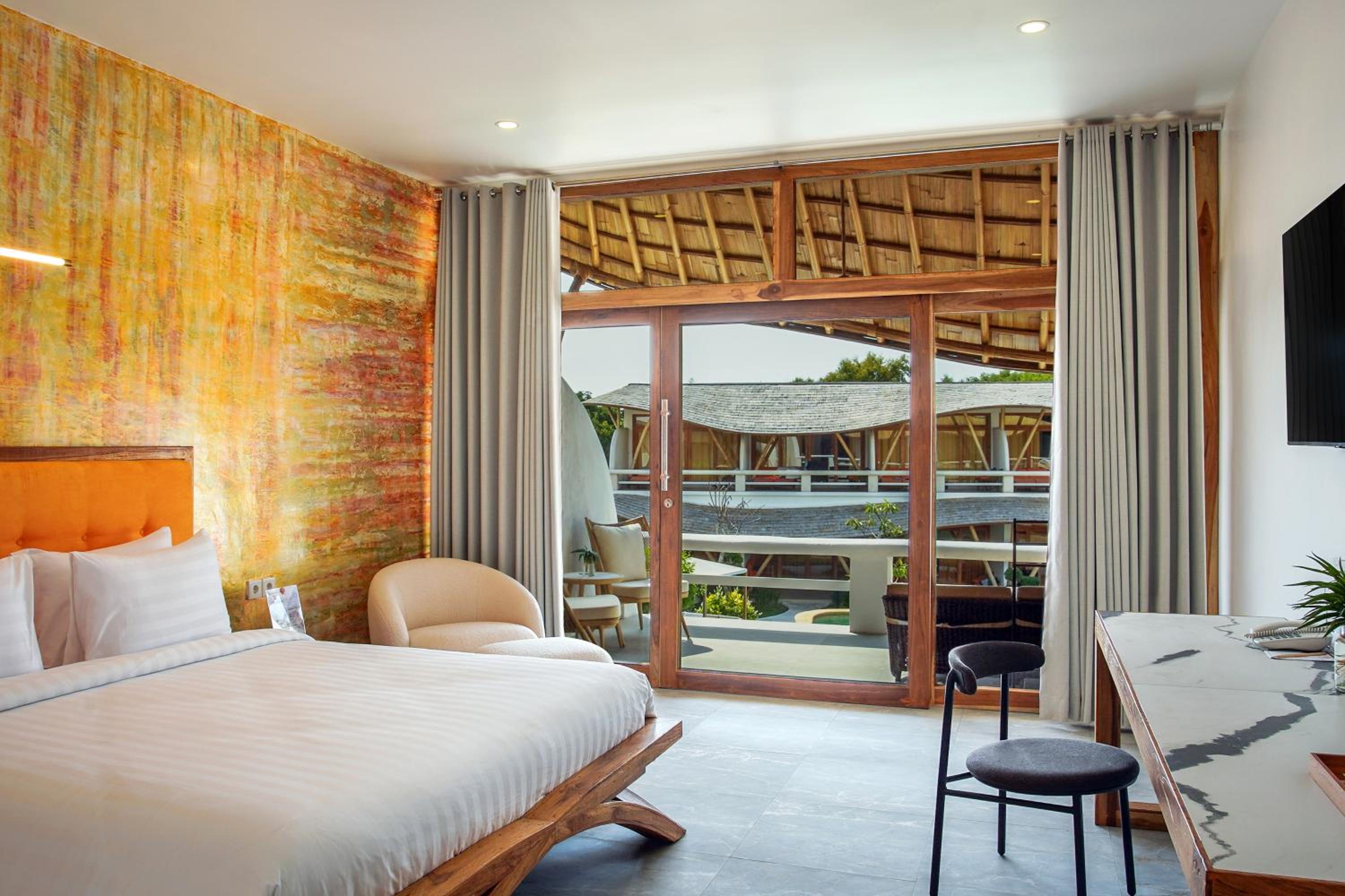 Pearl Art Double Room (Adult Only) - Photo 4