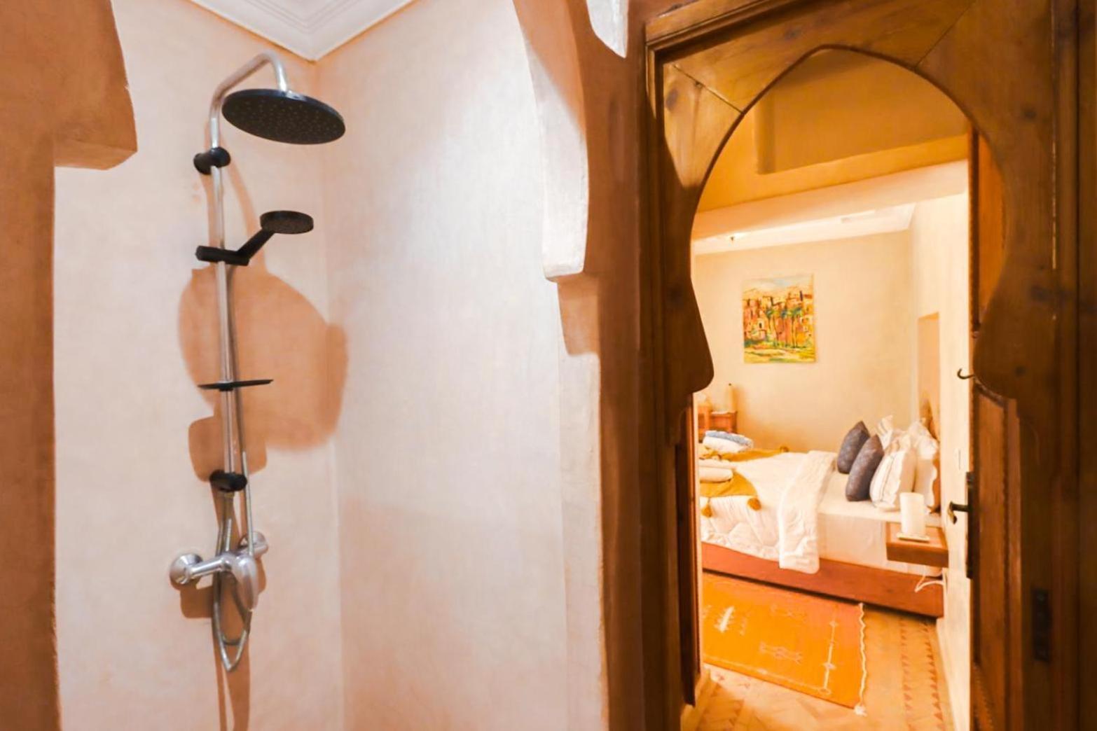 Standard Double Room - Photo 6