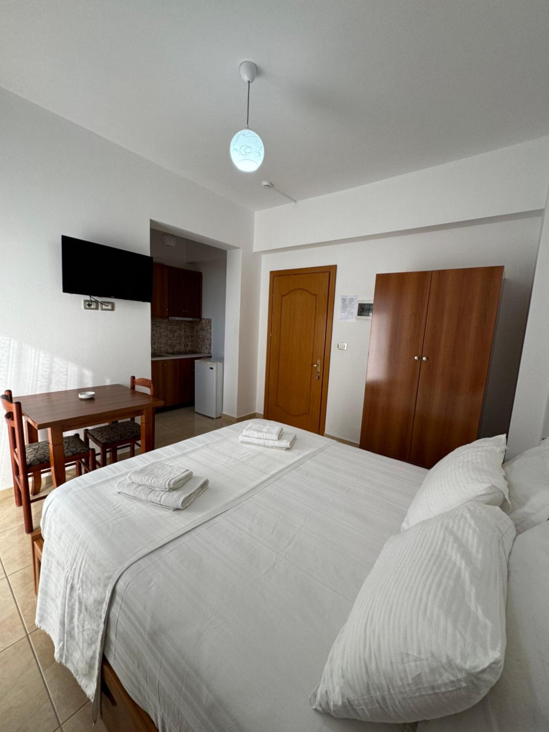 Double Room with Balcony photo 3