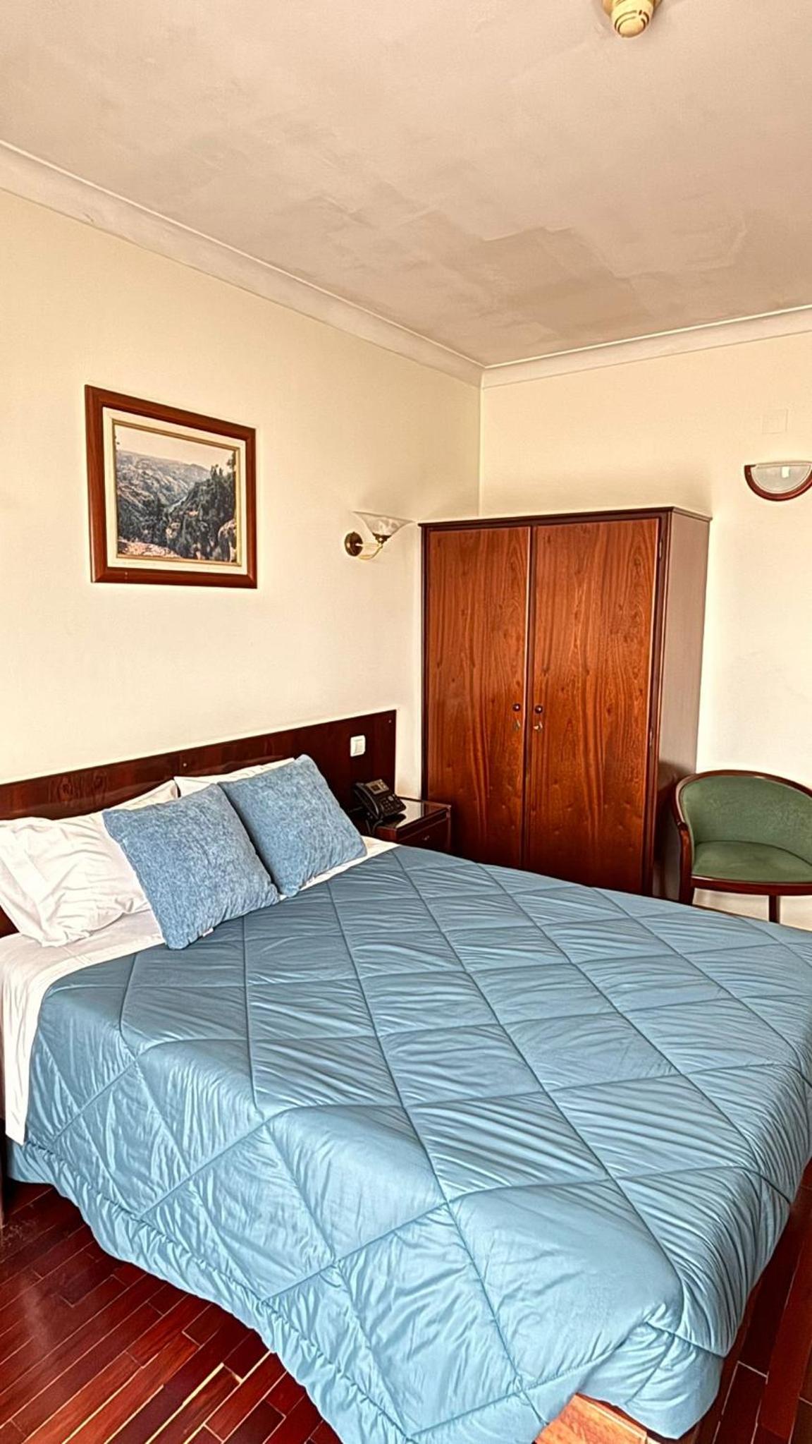 Double Room - Photo 4