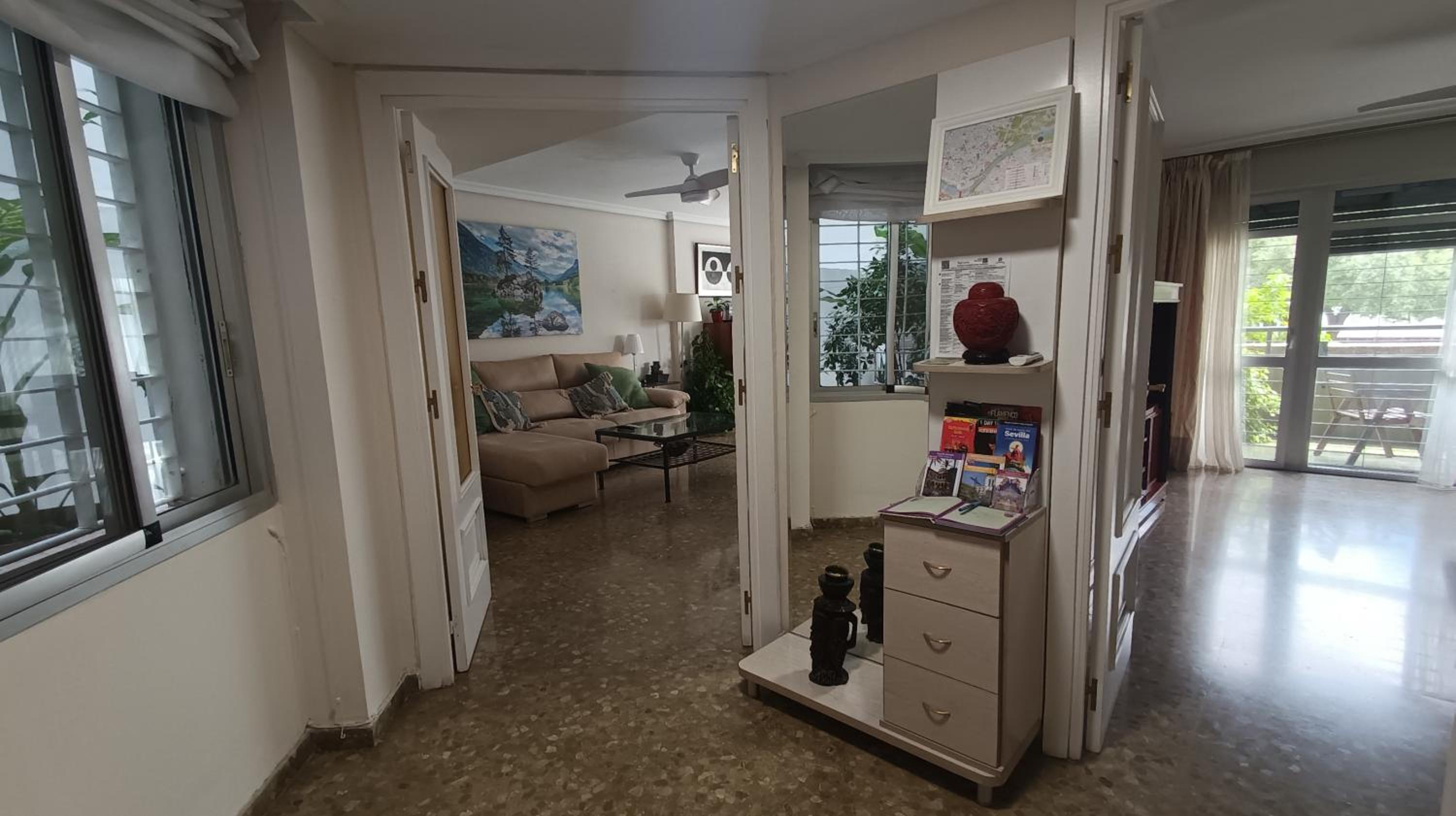 Apartamento con Terraza y Jardín/ Vista al Río