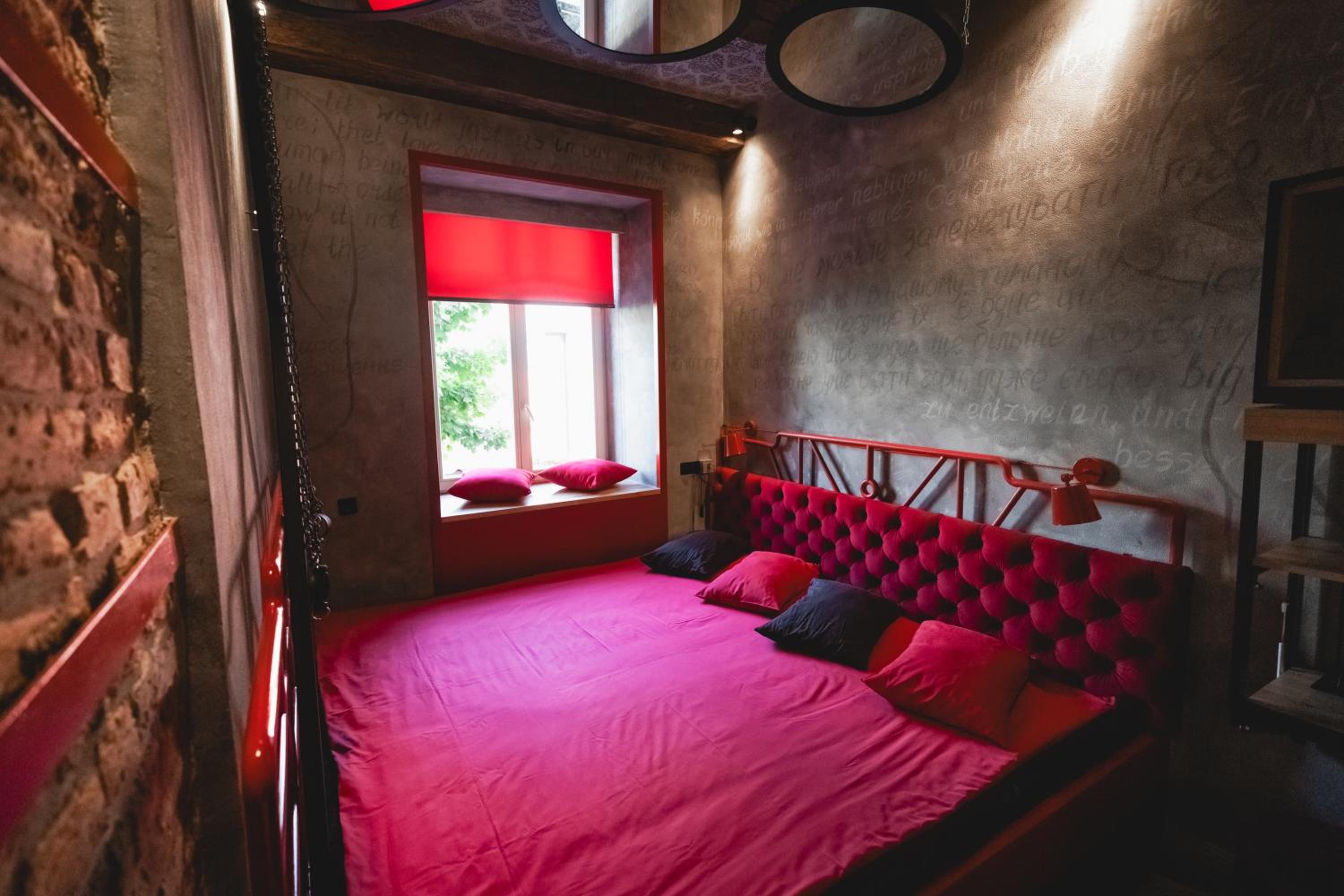 Standard King Room 1