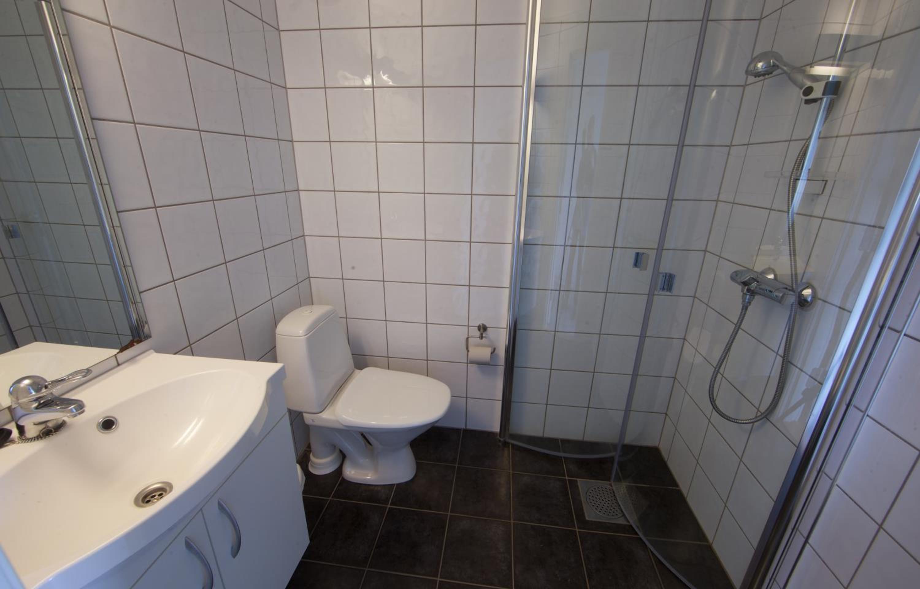 Twin Room - Photo 8