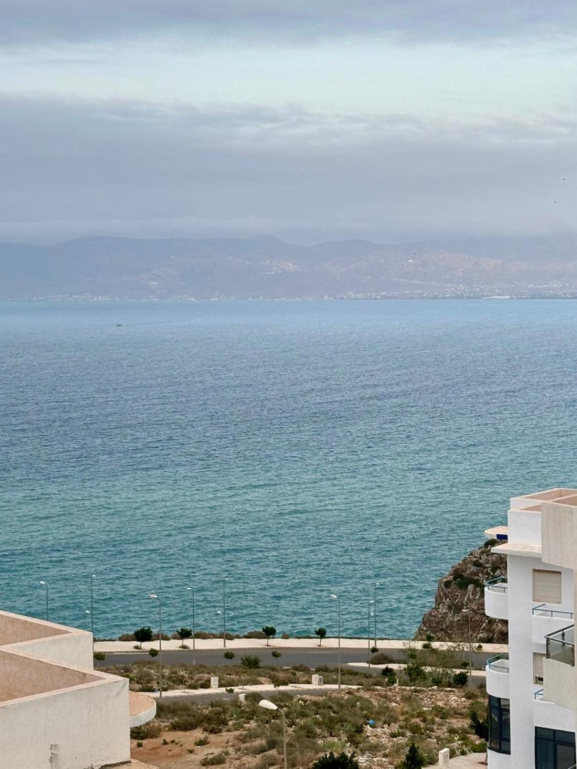 Apartment With Sea View photo 2