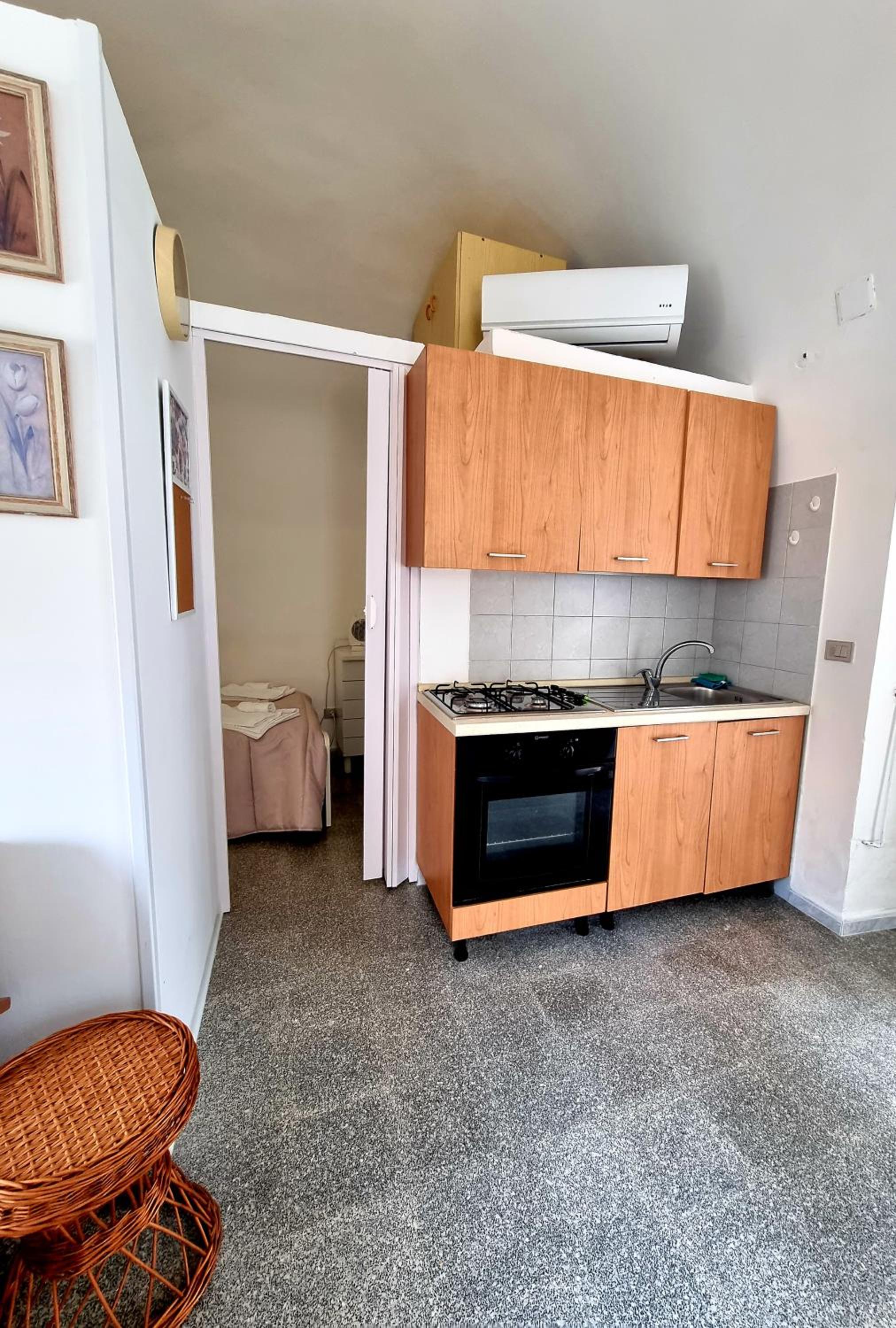 One-Bedroom House photo 3