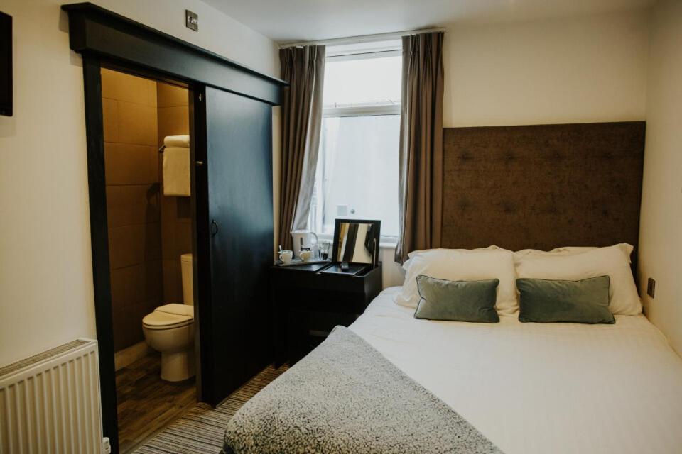 Standard Double Room photo 1