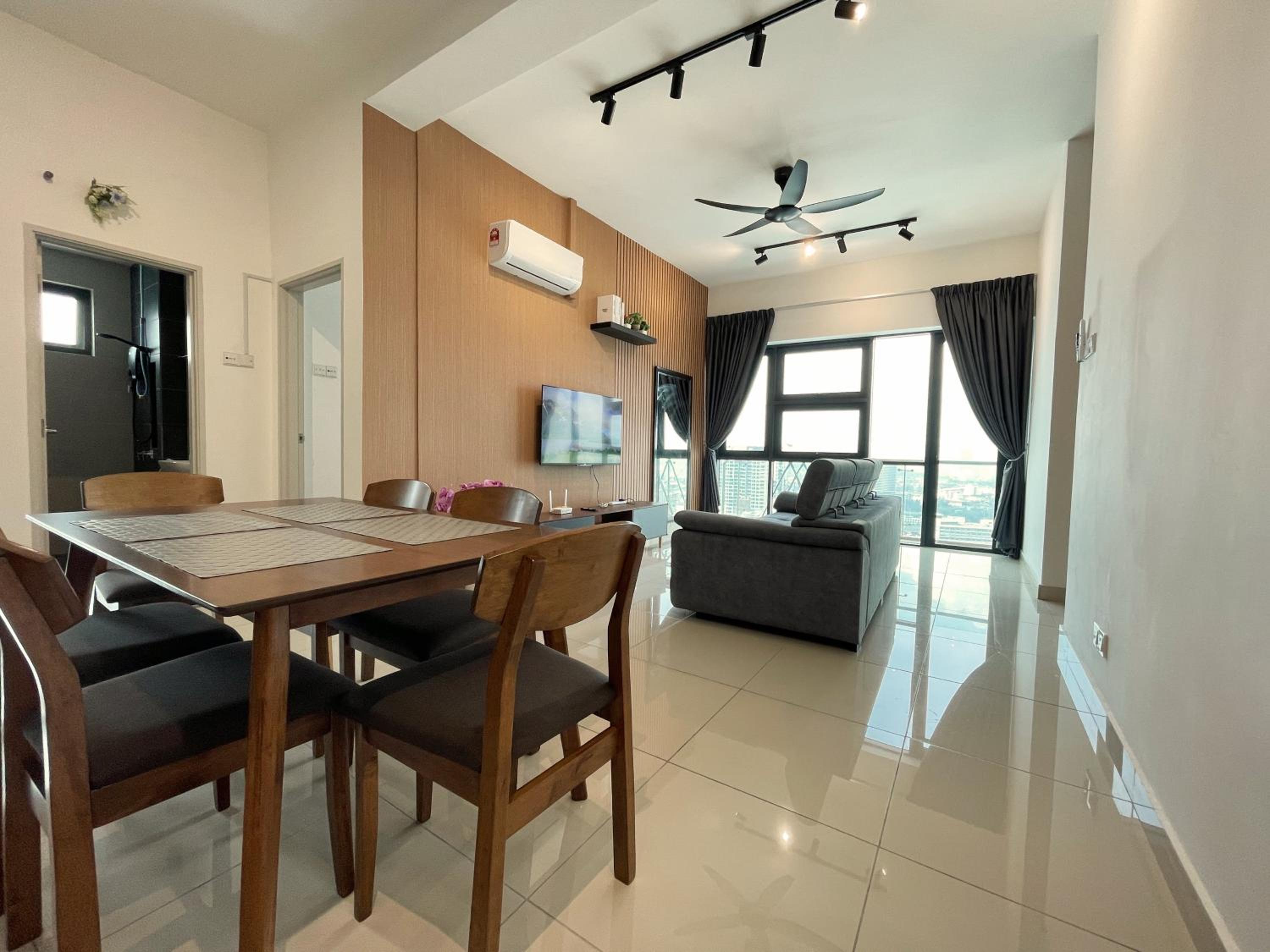 Three-Bedroom Apartment - Photo 39