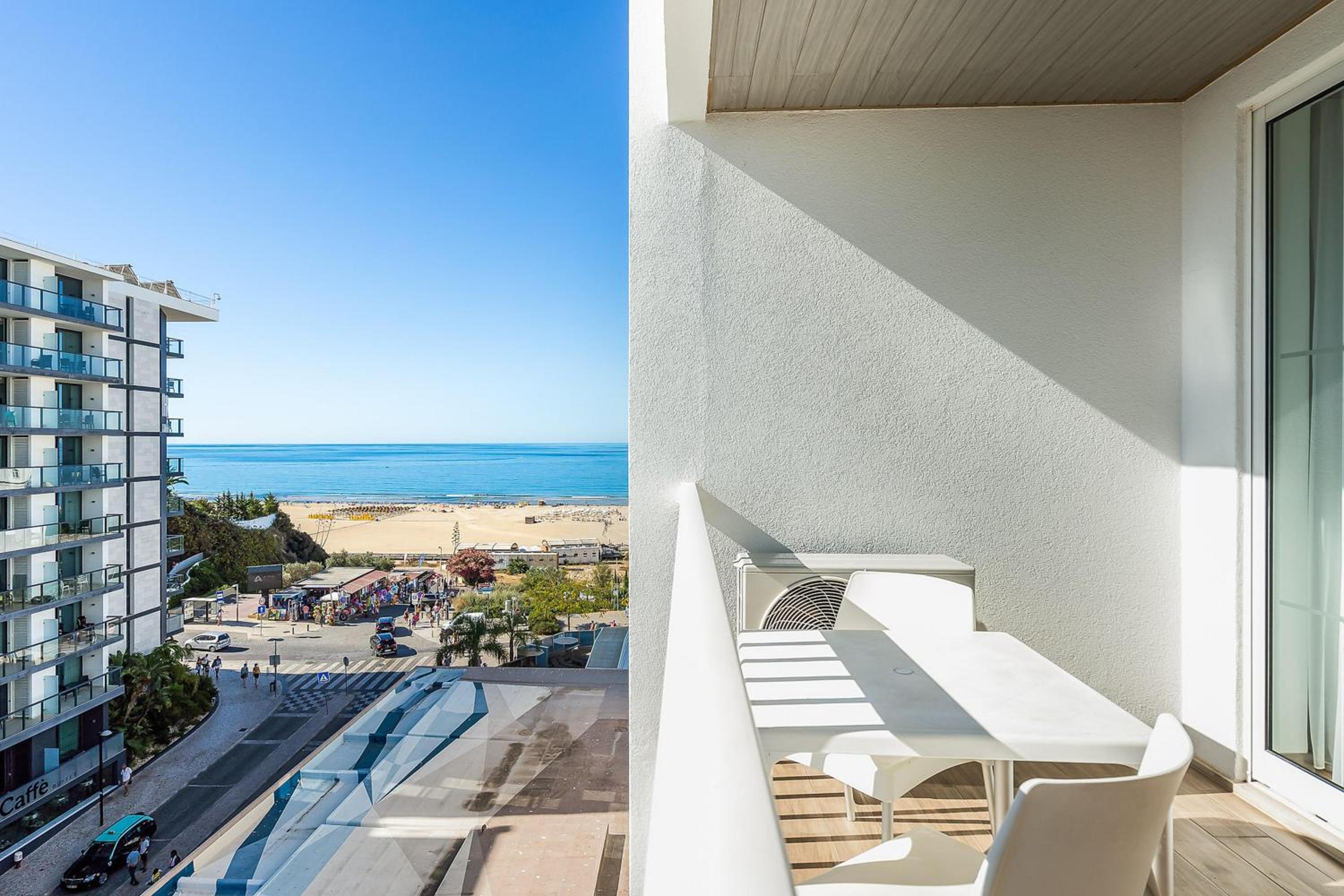 Superior Room with Side Sea View  photo 2