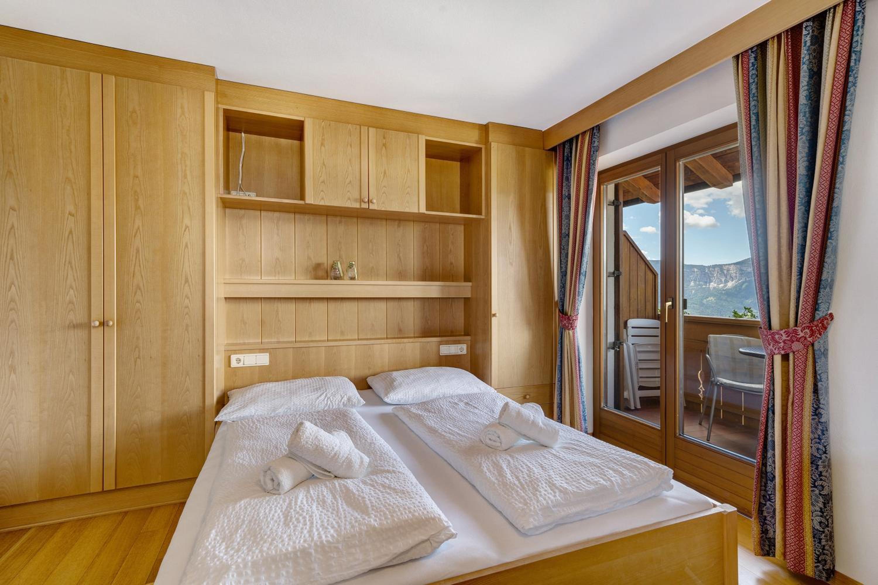 Superior One-Bedroom Apartment with Balcony - Photo 12