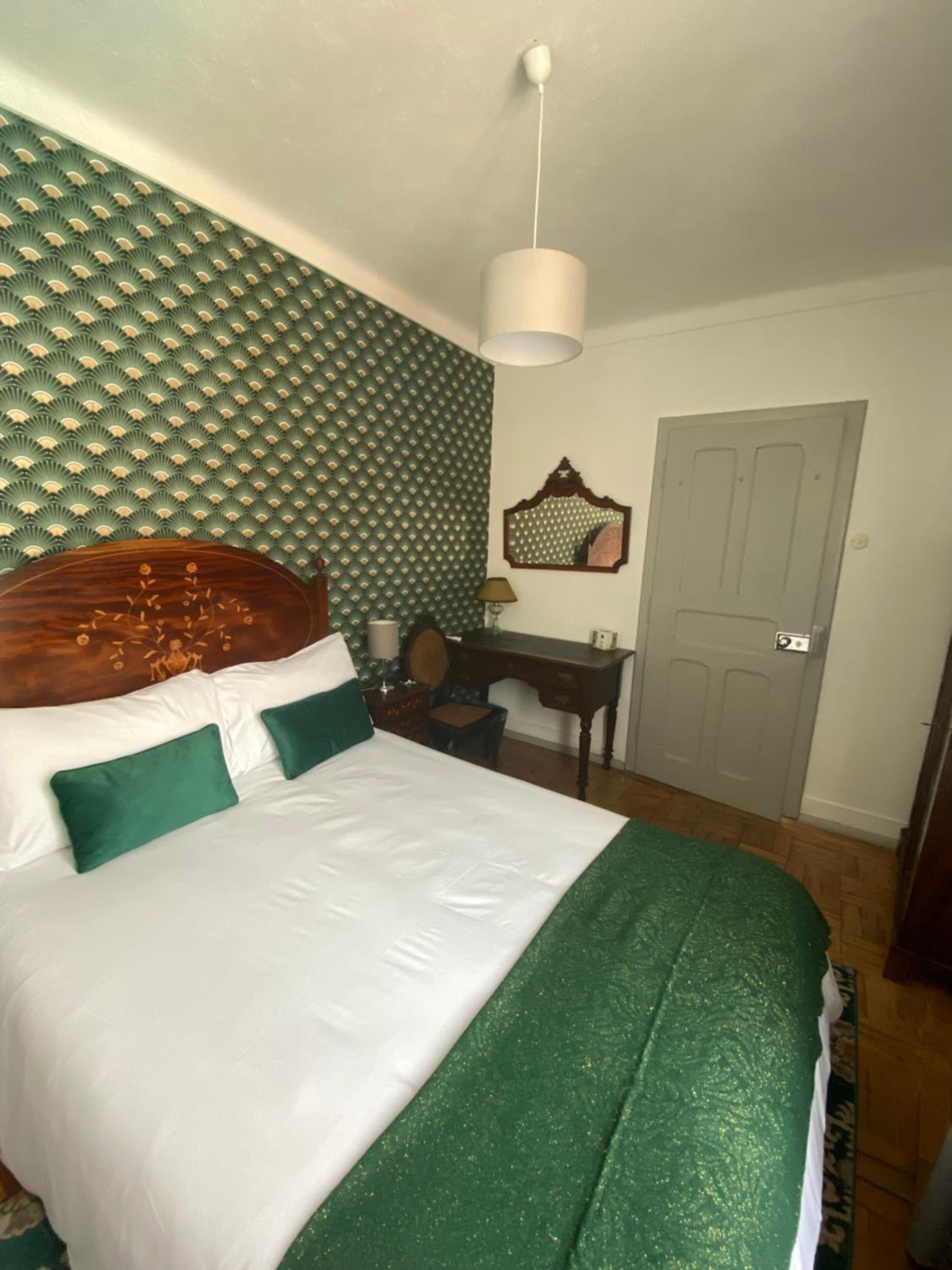 Three-Bedroom Suite - Photo 20