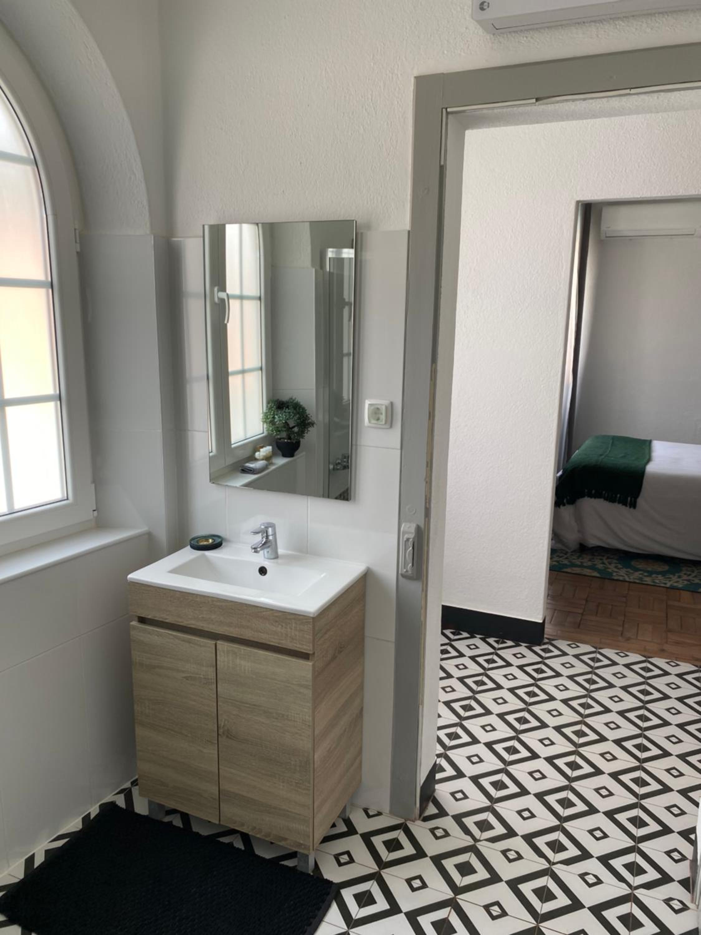 Three-Bedroom Suite - Photo 7