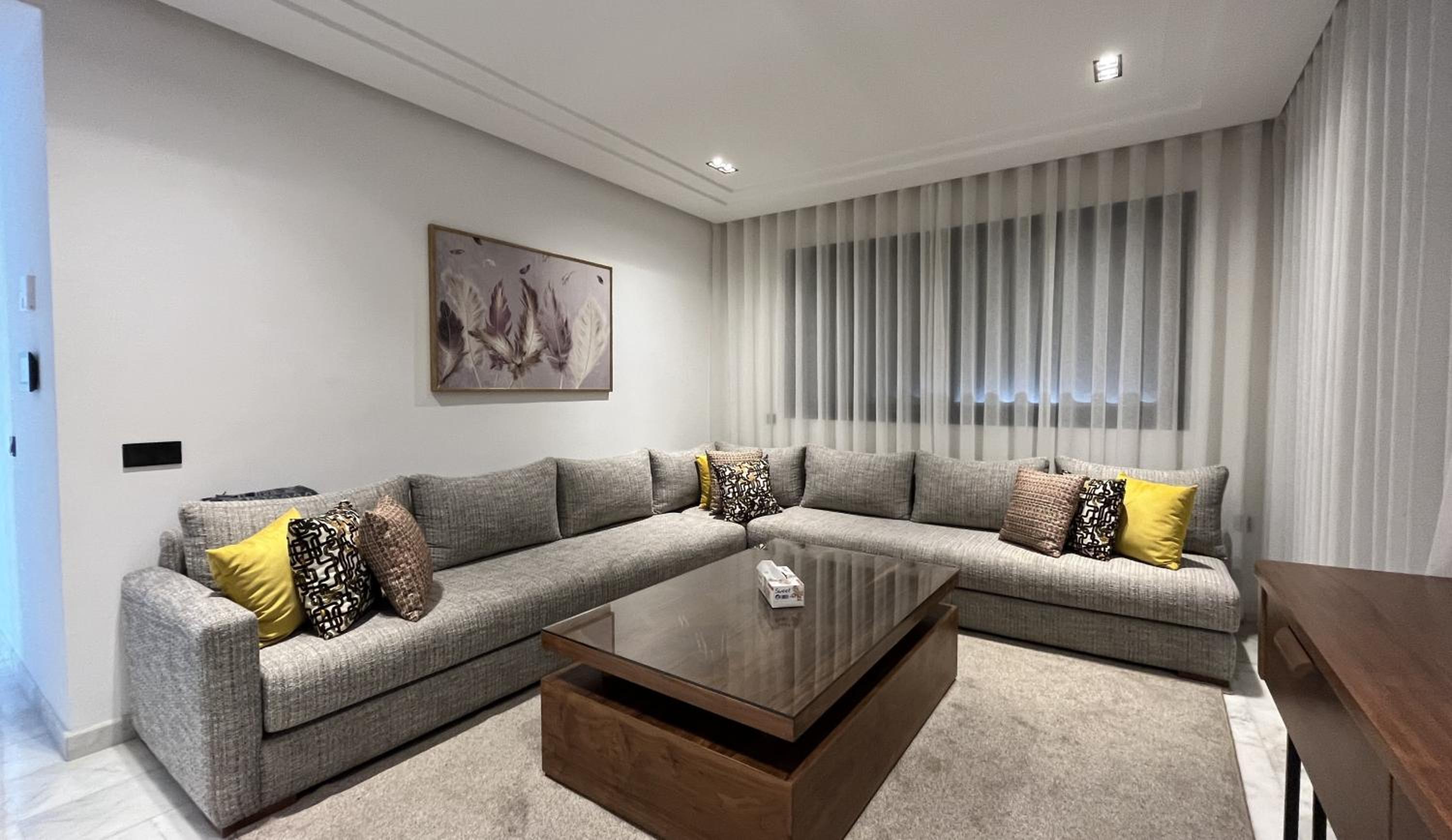 Two-Bedroom Deluxe Apartment with Balcony - Photo 4
