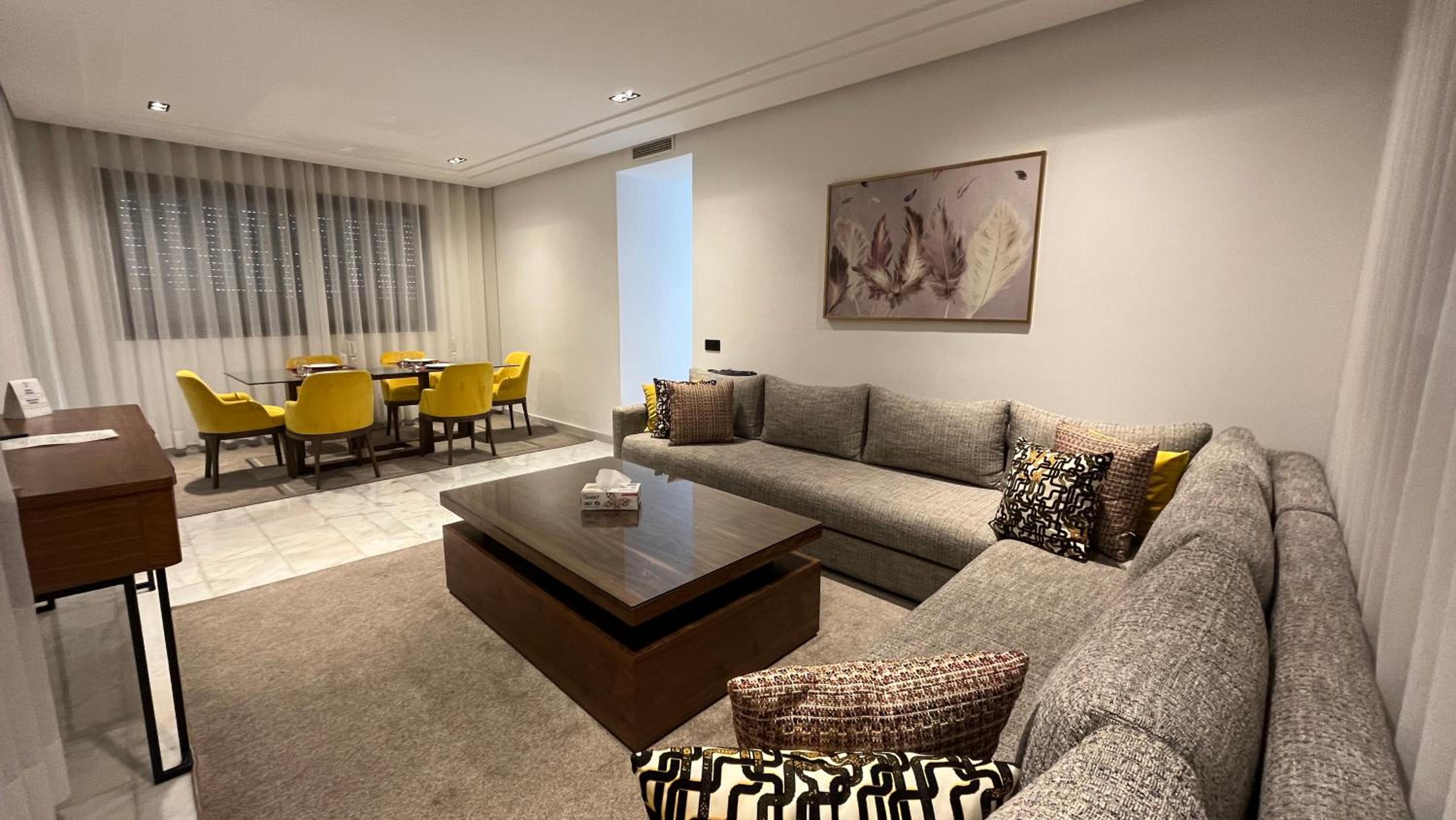 Two-Bedroom Deluxe Apartment with Balcony - Photo 6