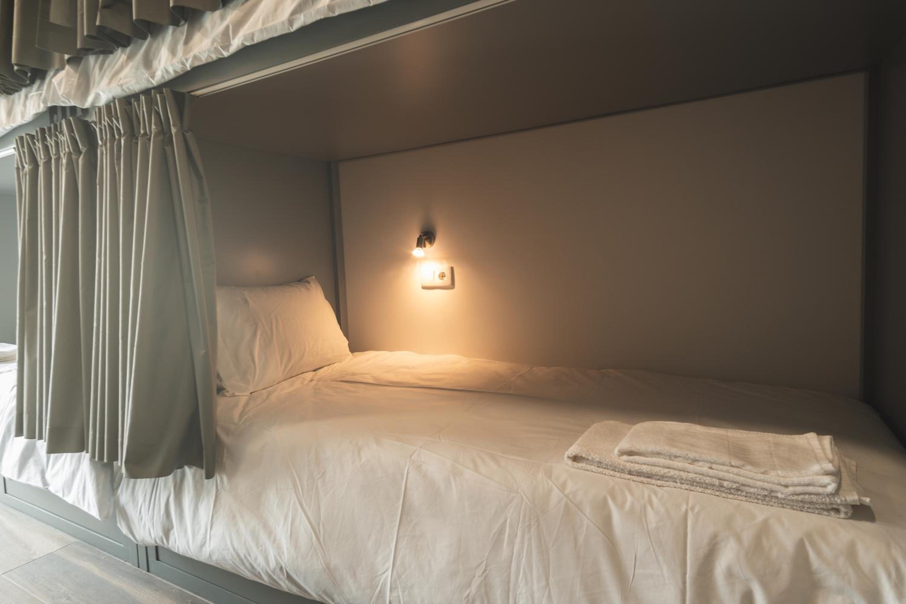 Single Bed in Dormitory Room photo 2