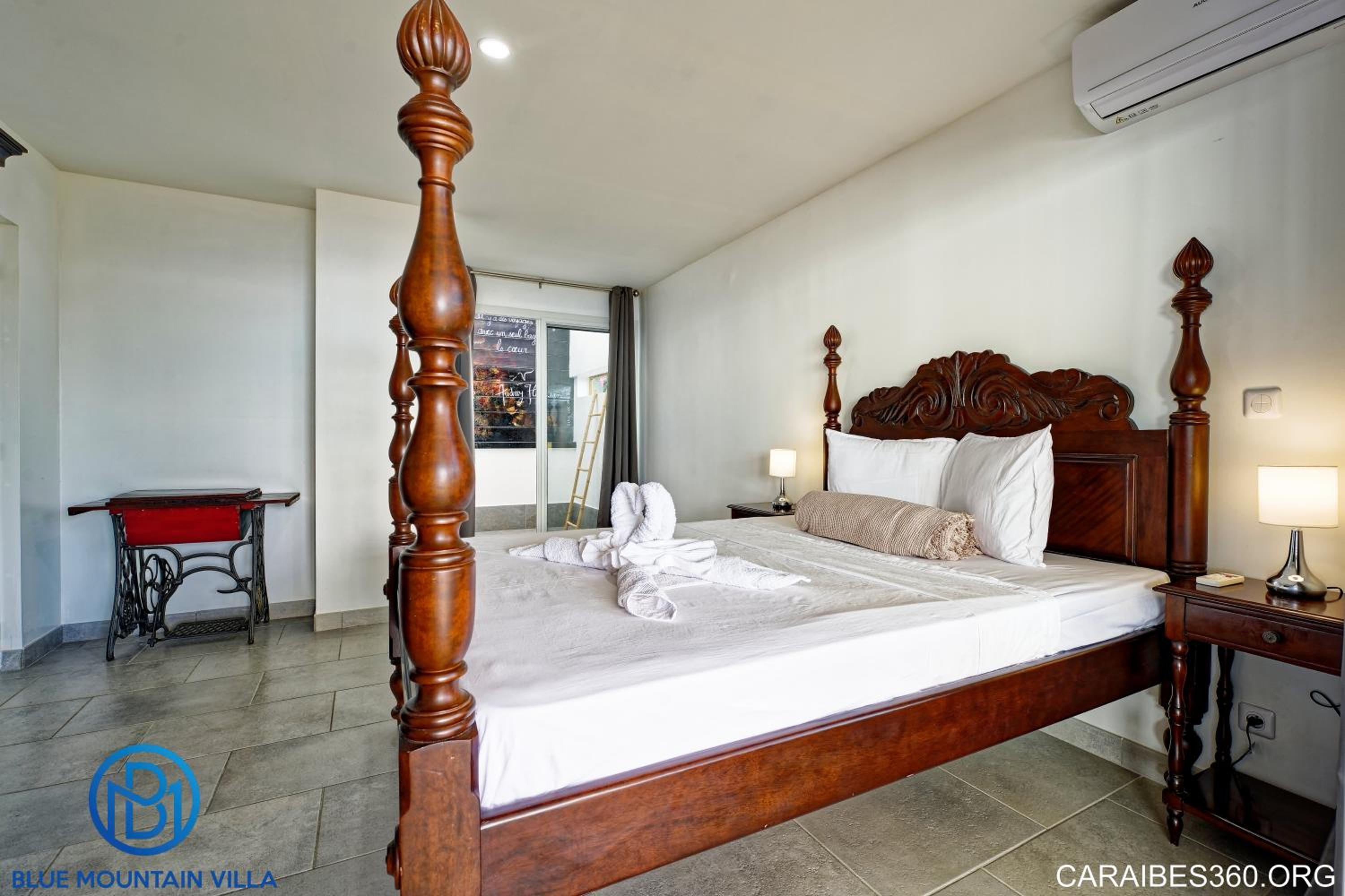 Superior Villa photo 1