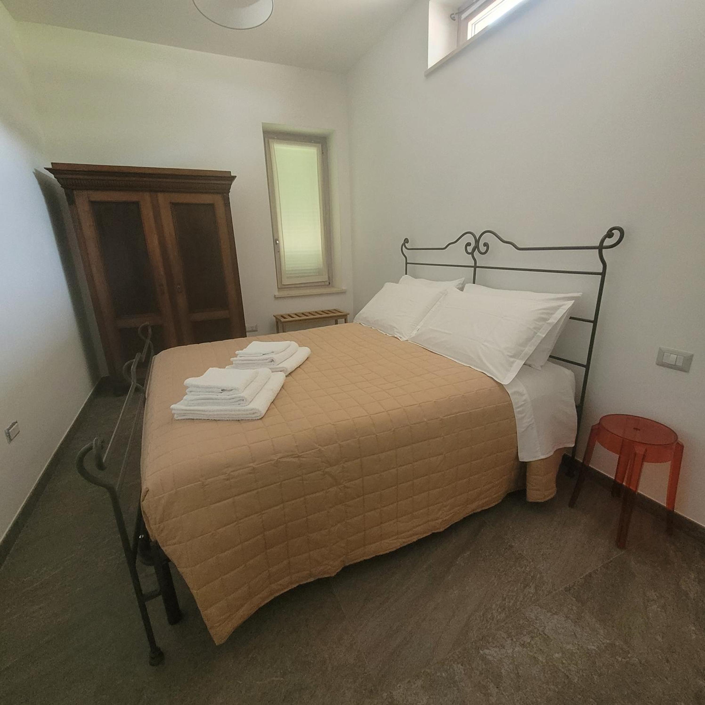 Deluxe Two-Bedroom Apartment with Garden View