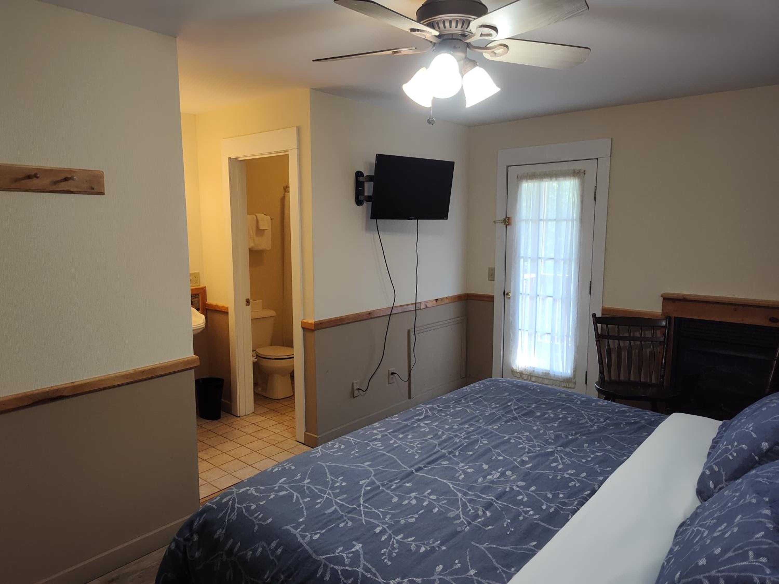 Deluxe Double Room with Balcony photo 1