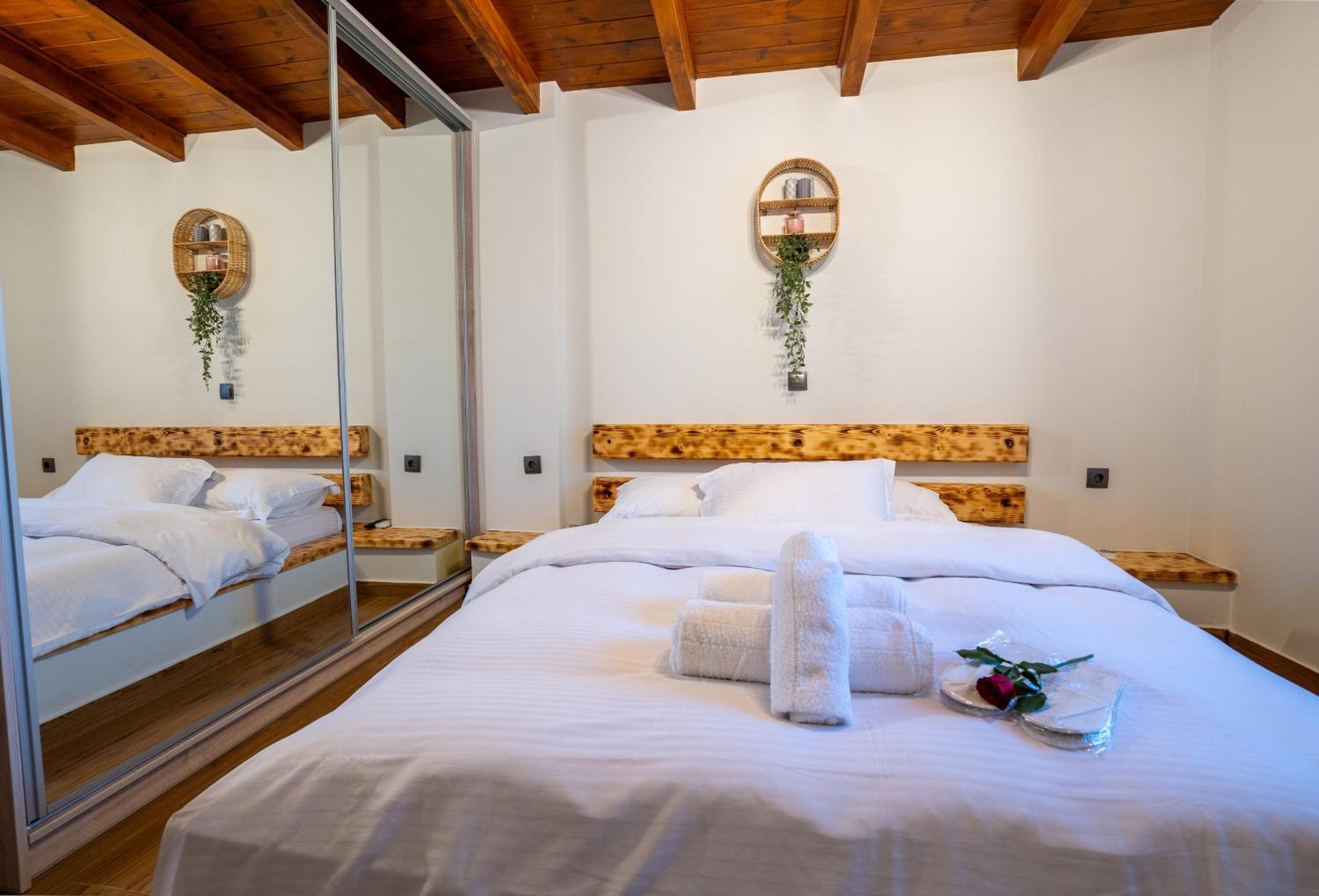 Three-Bedroom Villa photo 3