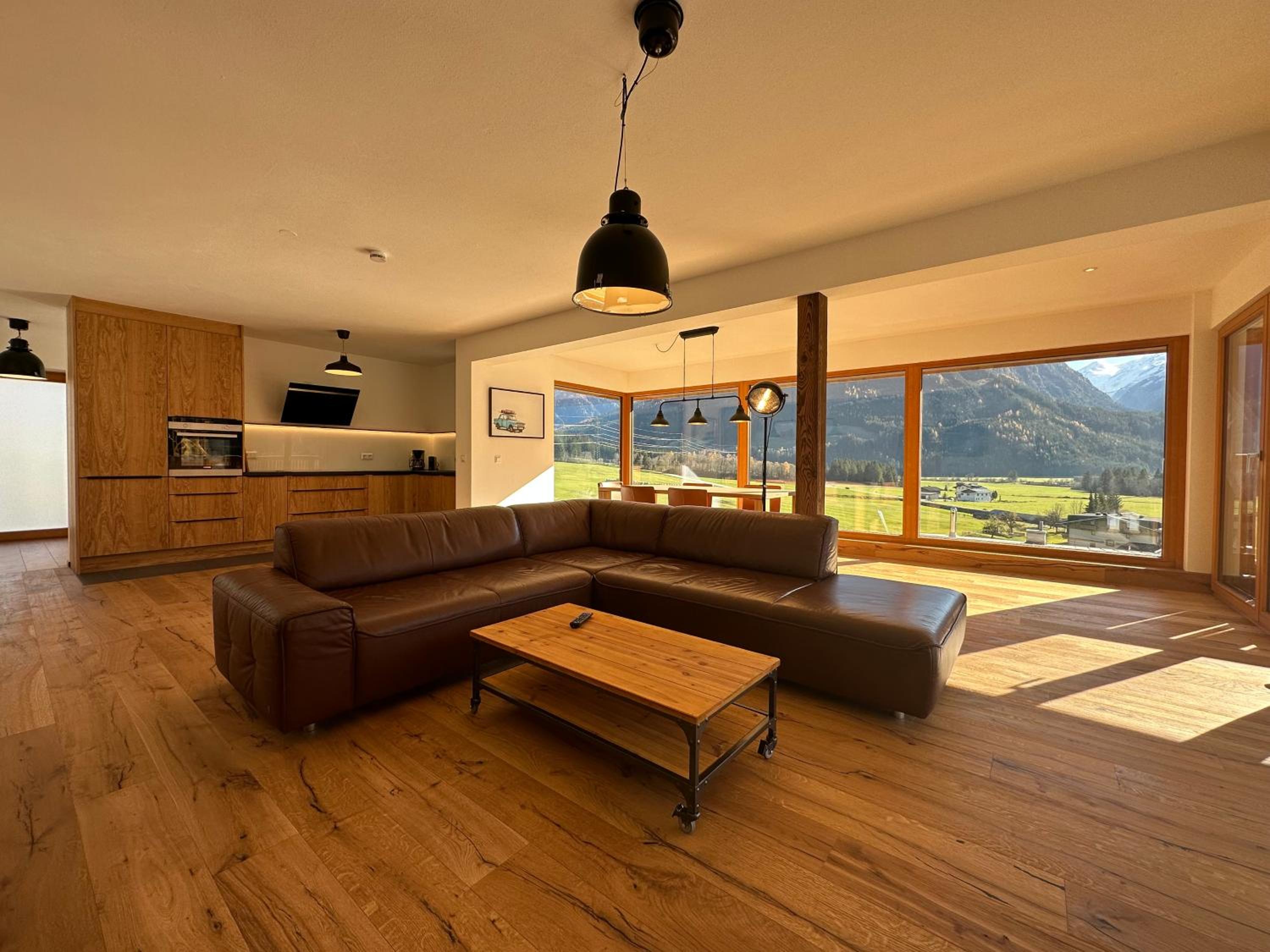 Three-Bedroom Villa photo 1