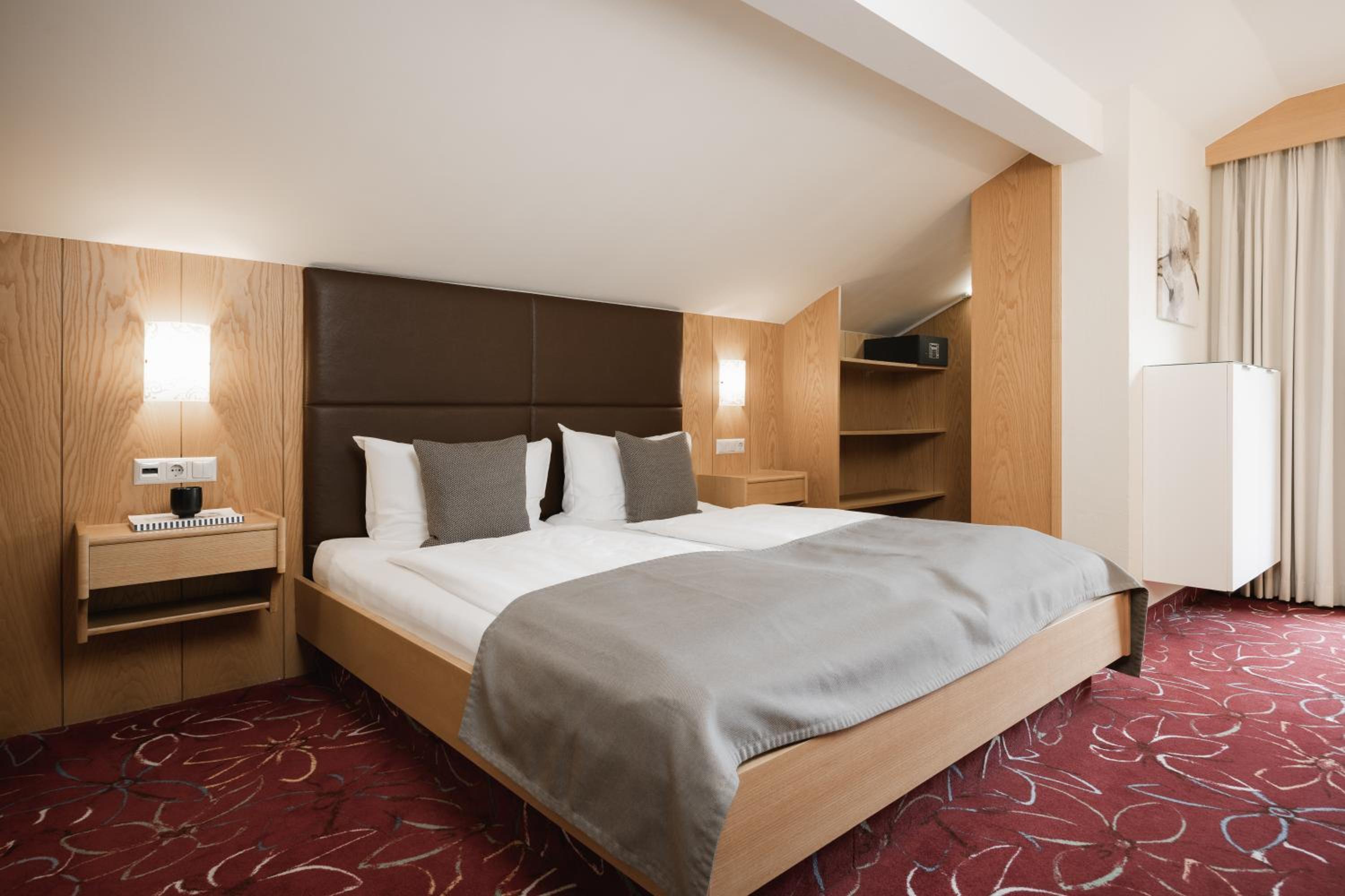 Suite with Mountain View