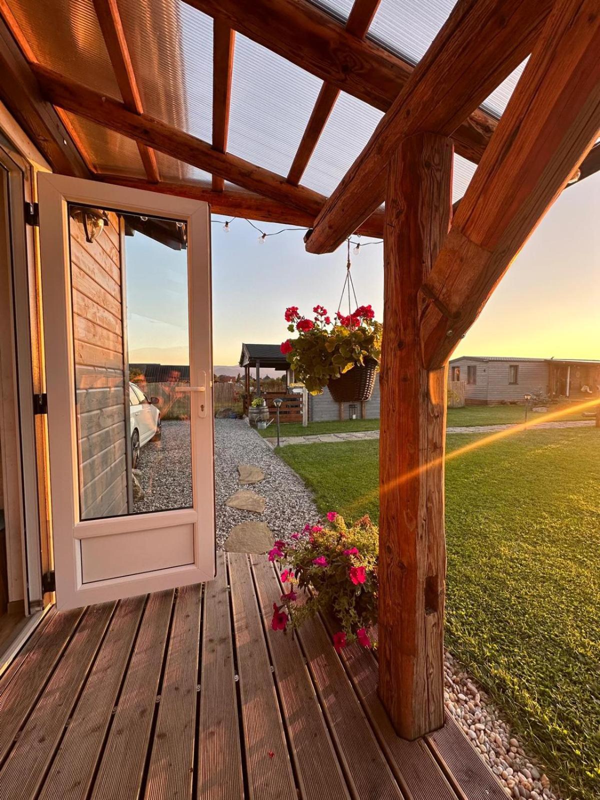 One-Bedroom House - Photo 13