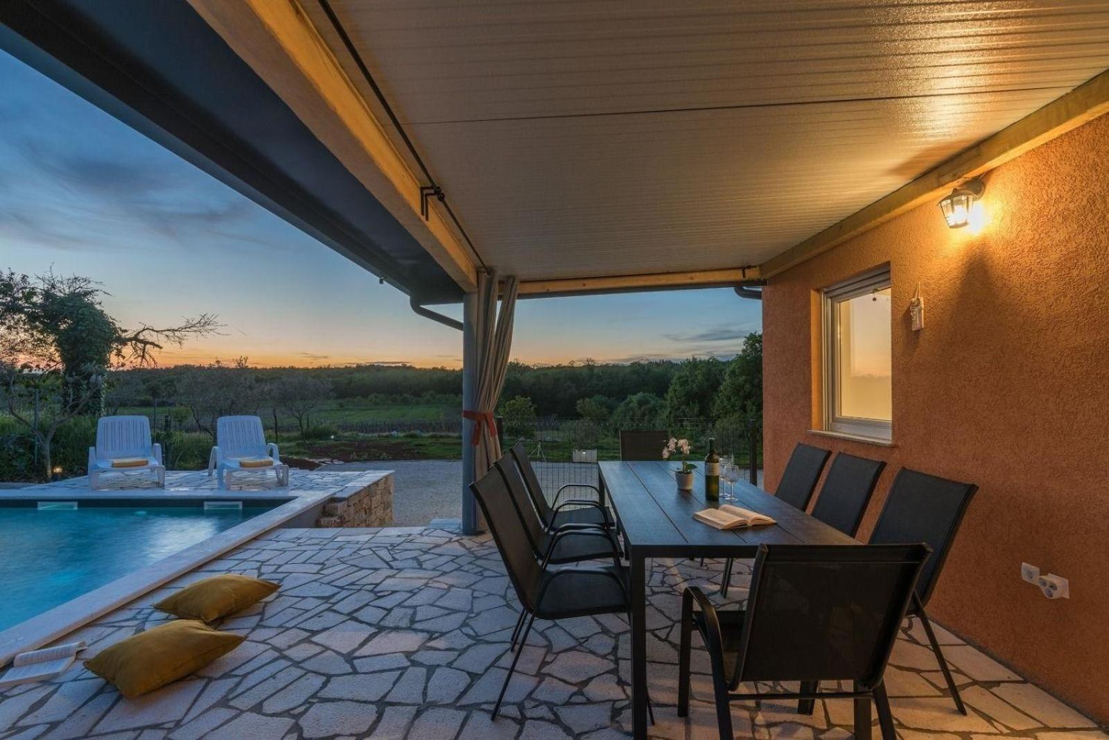 Three-Bedroom Vacation Home  photo 1