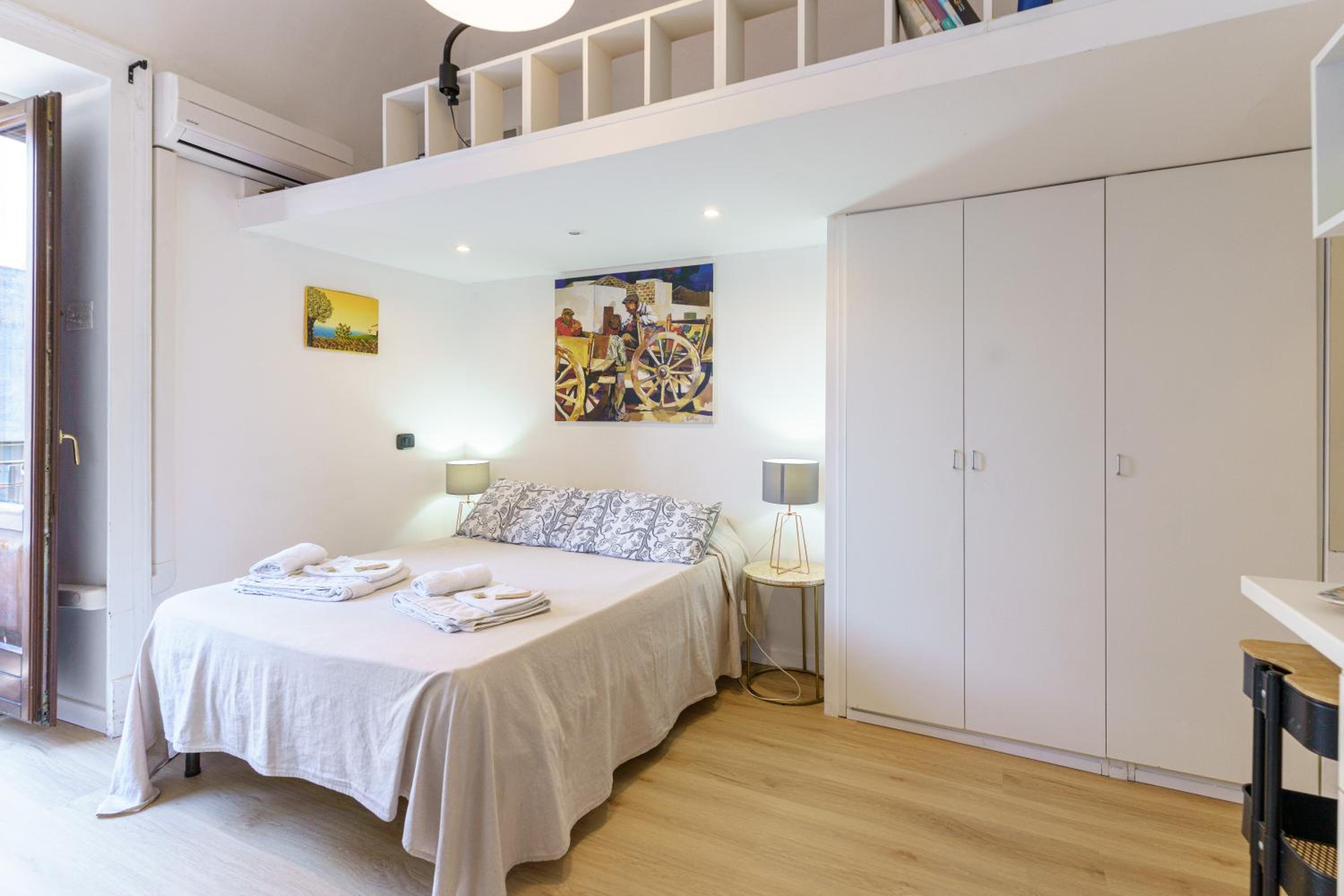 One-Bedroom Apartment - Photo 6