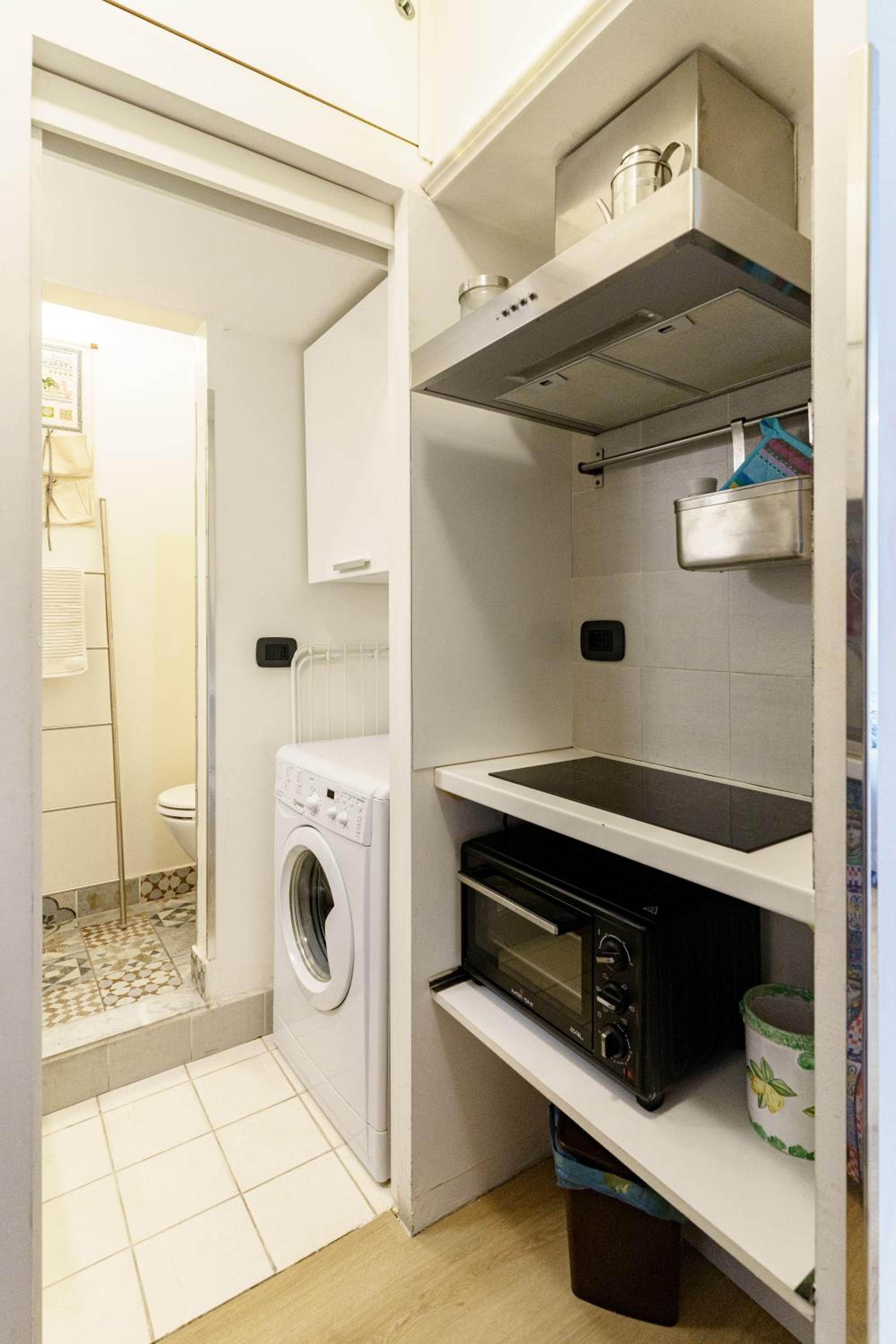 One-Bedroom Apartment - Photo 16