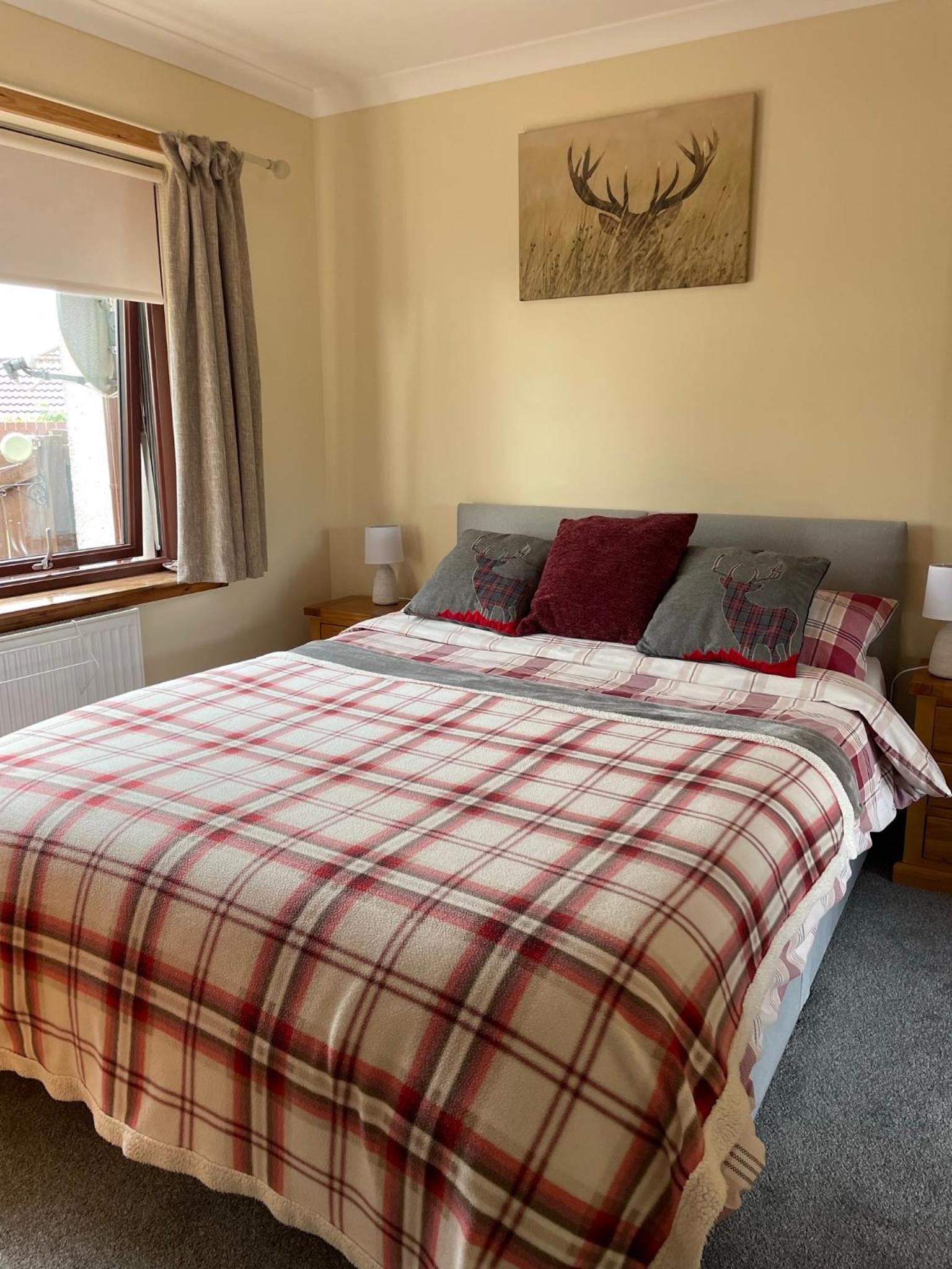 One-Bedroom Apartment - Photo 1