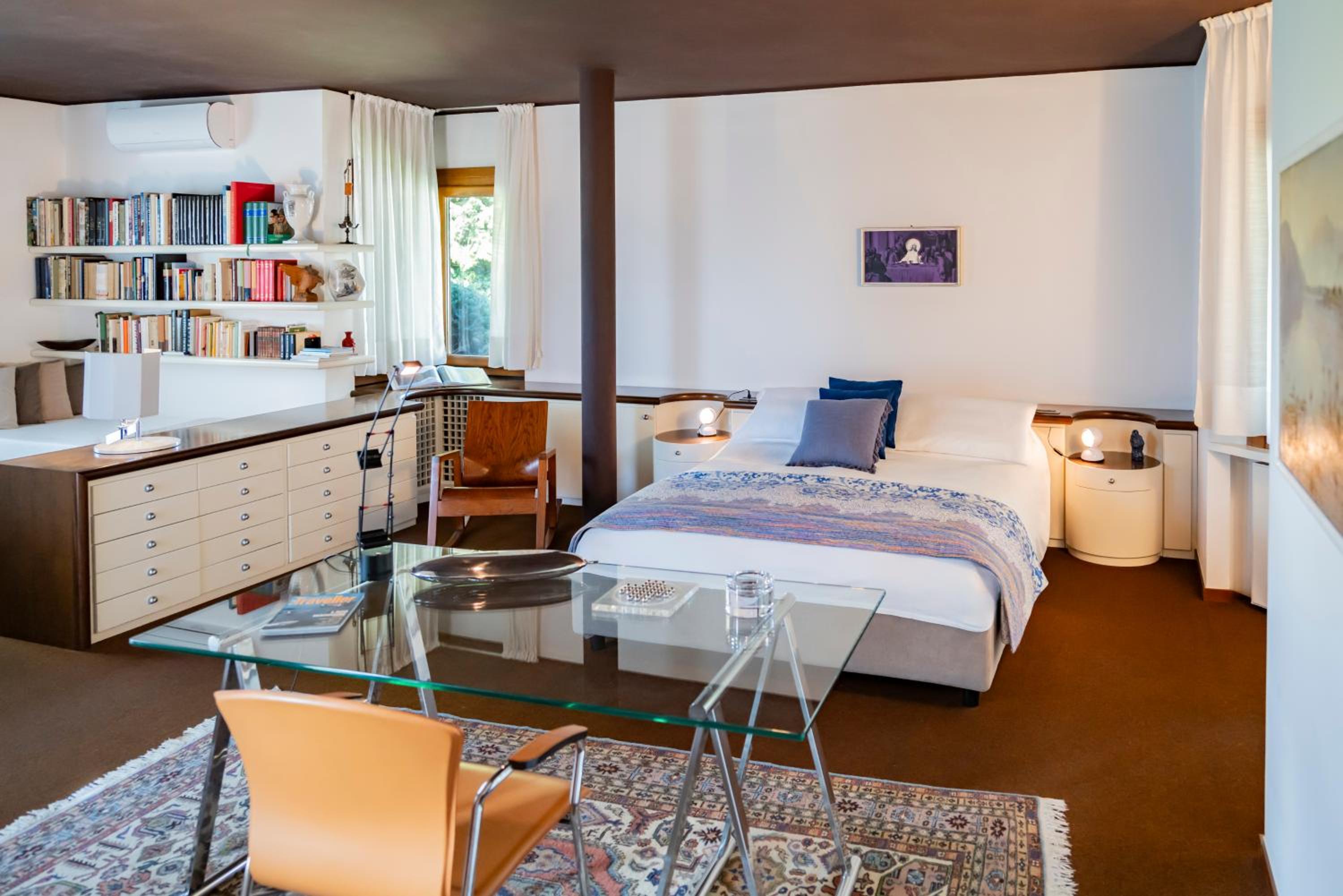 Three-Bedroom Villa photo 1