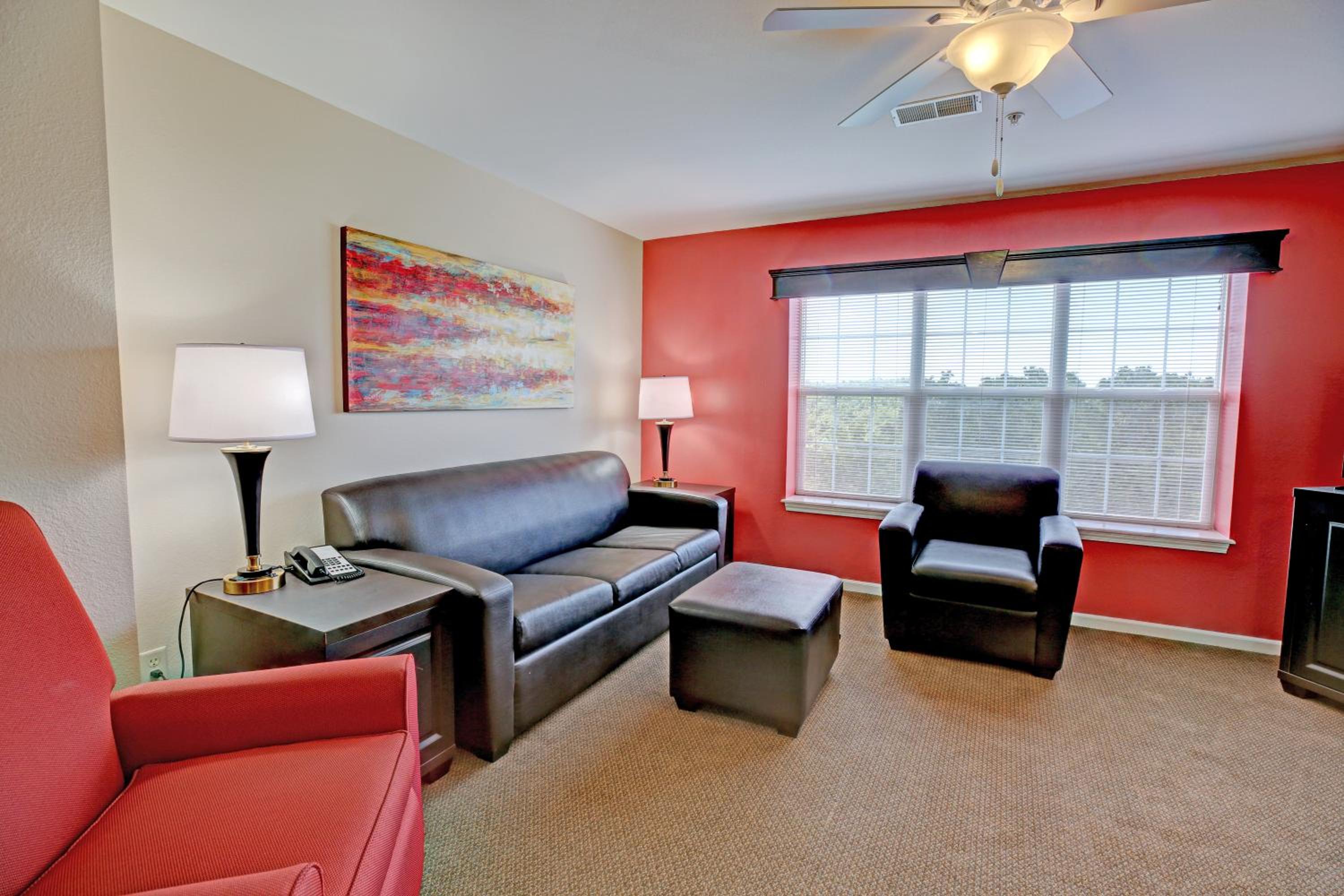 Two-Bedroom Apartment photo 2
