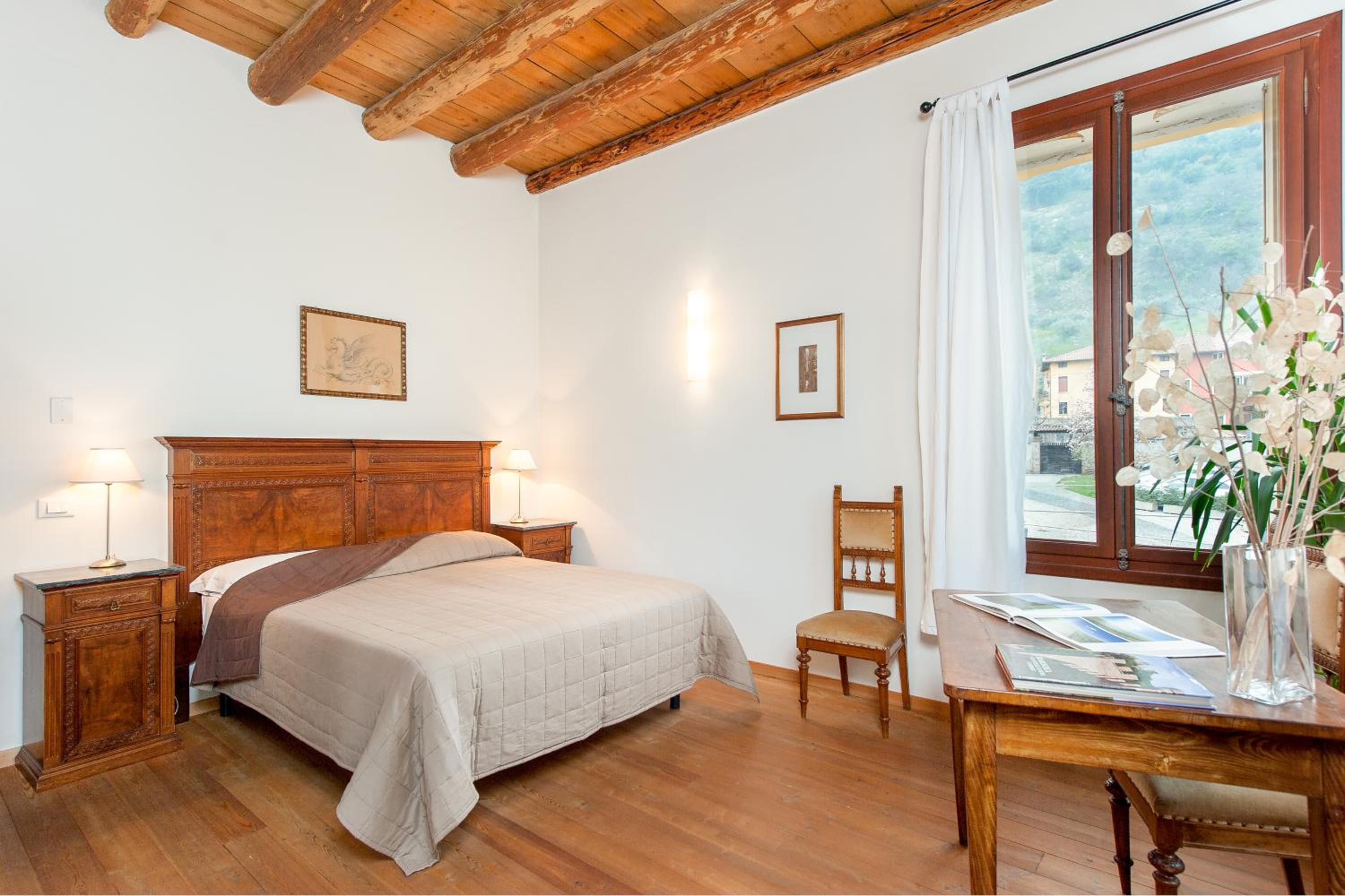 Deluxe Double Room with Castle View
